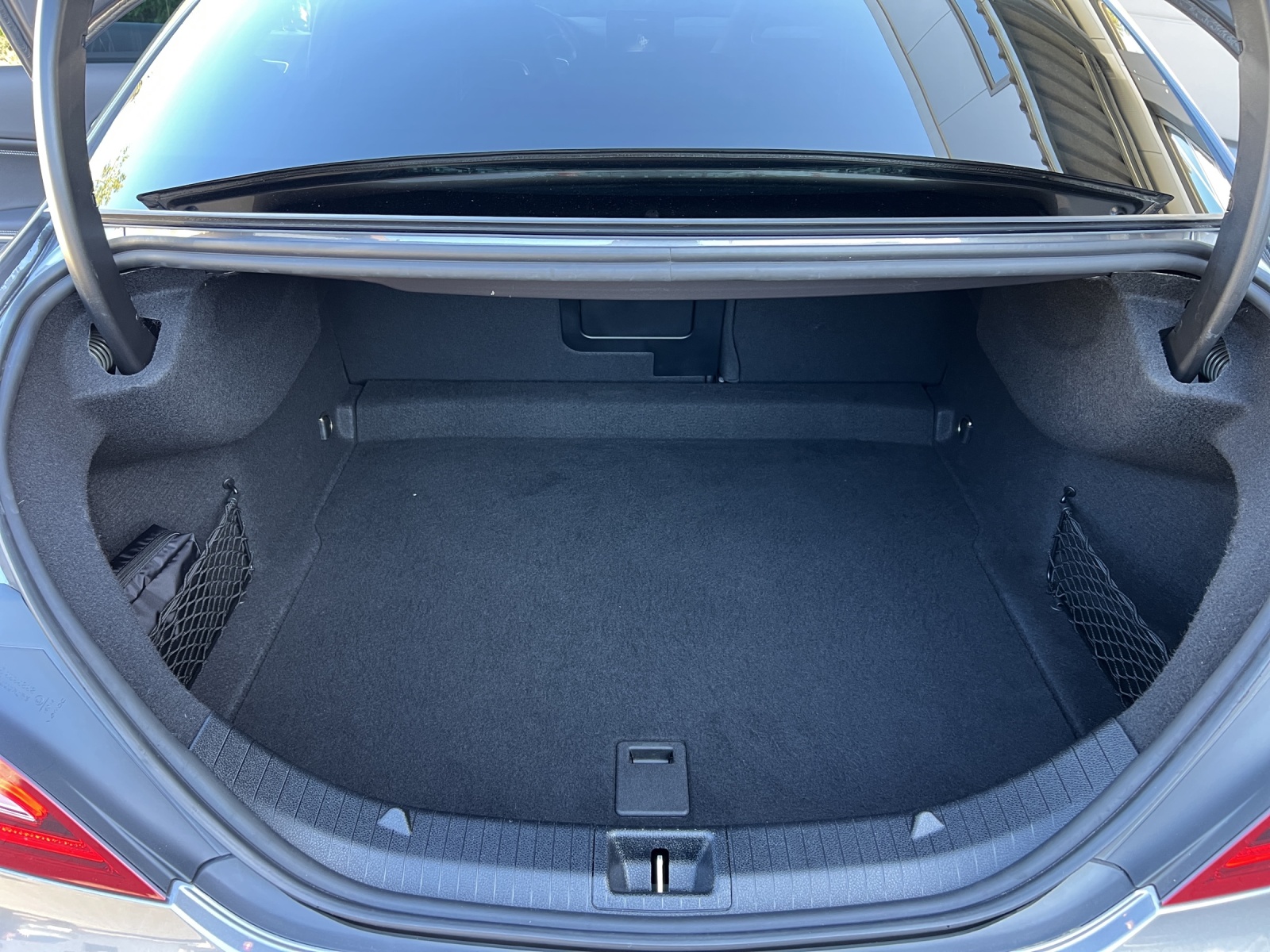 MERCEDES-BENZ CLA 200 Night Star 7G-DCT-image-8