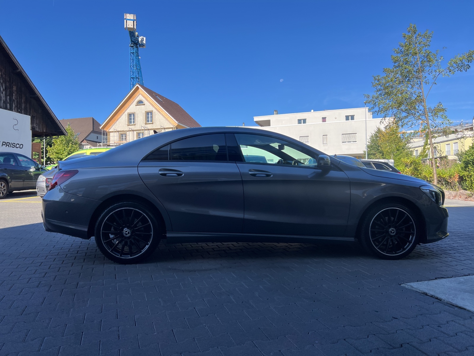 MERCEDES-BENZ CLA 200 Night Star 7G-DCT-image-4