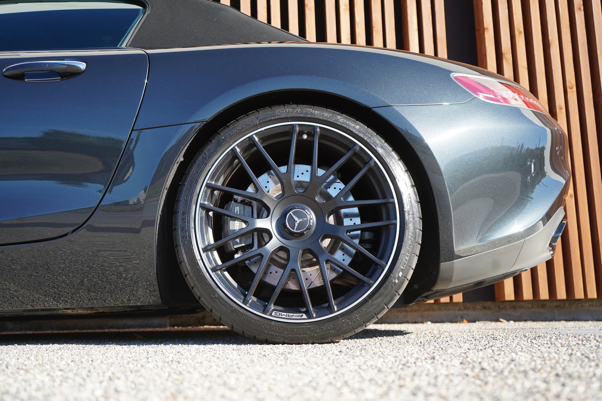 MERCEDES-BENZ AMG GT ROADSTER BLACK SPEEDSHIFT DCT l 476 PS-image-17