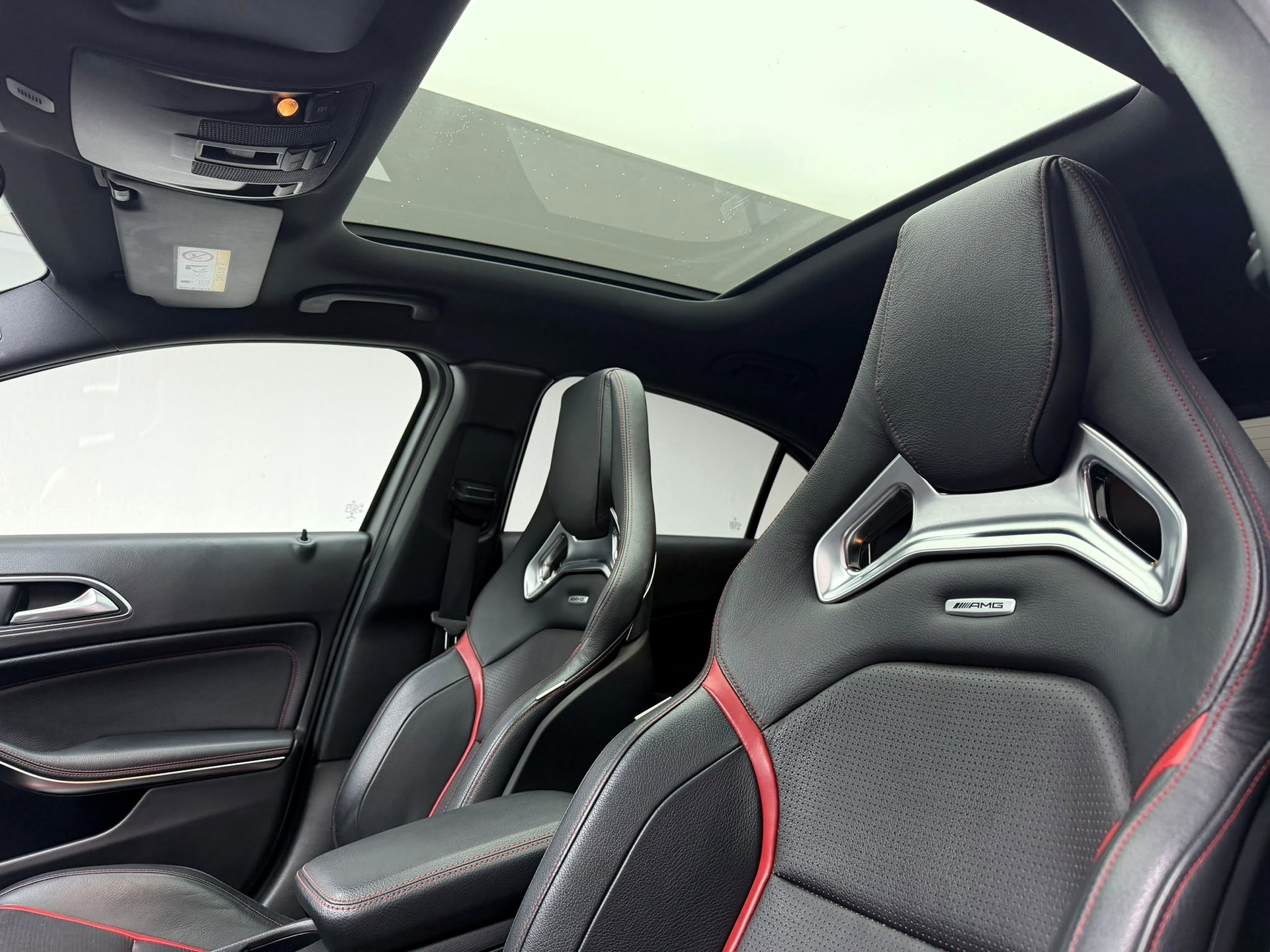 MERCEDES-BENZ A 45 AMG 4Matic Speedshift 7G-DCT-image-15