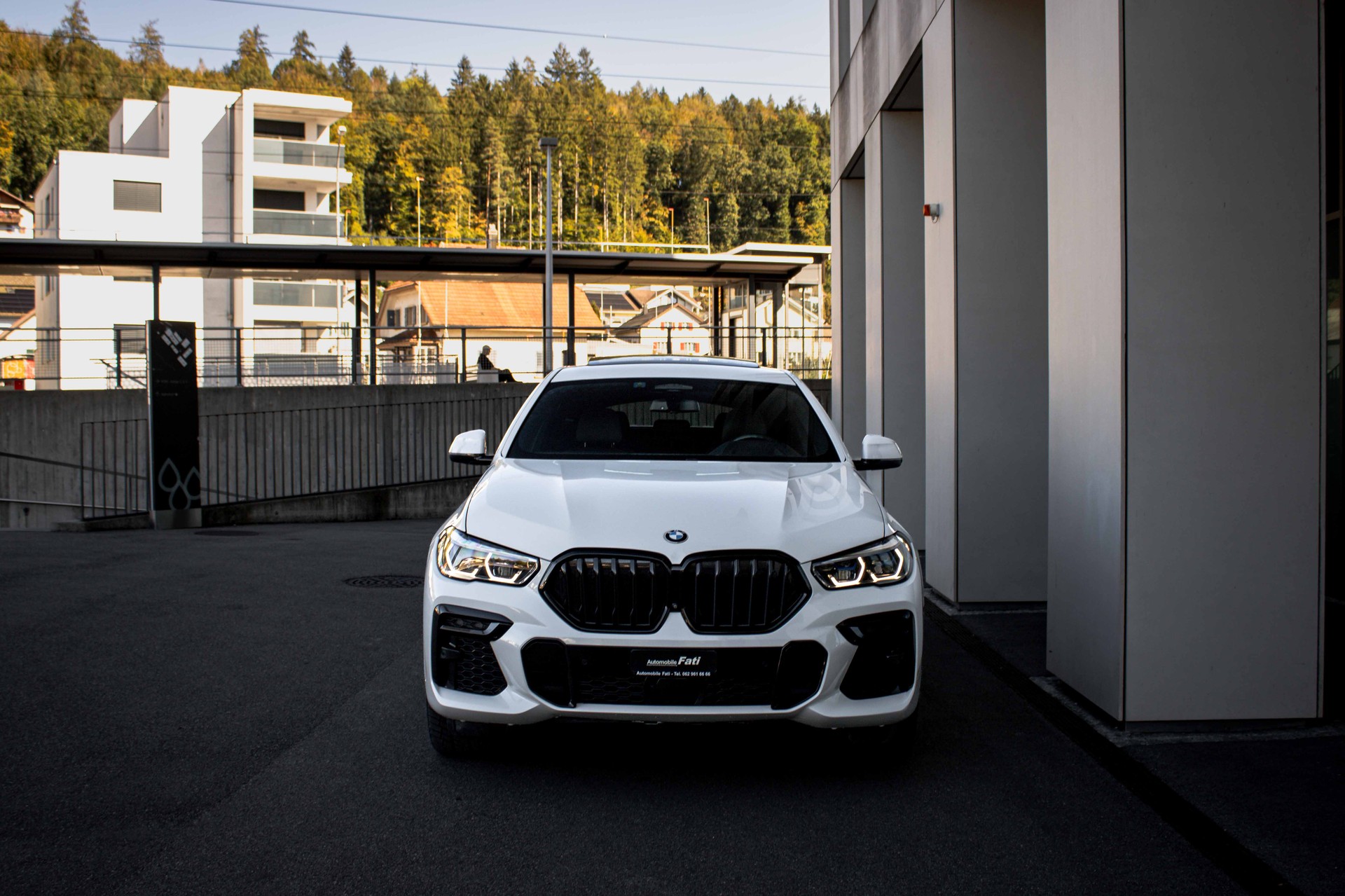 BMW X6 xDrive 48V 40d Steptronic M Sport-showroom-element-2