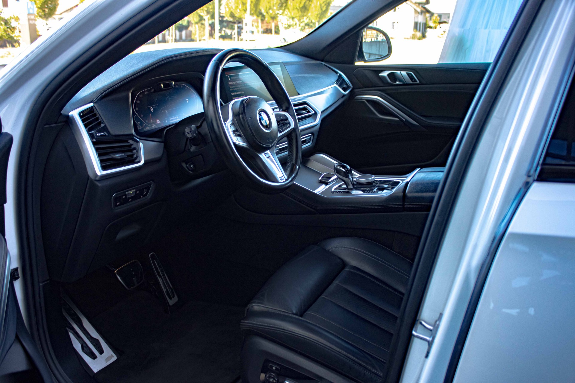 BMW X6 xDrive 48V 40d Steptronic M Sport-image-10