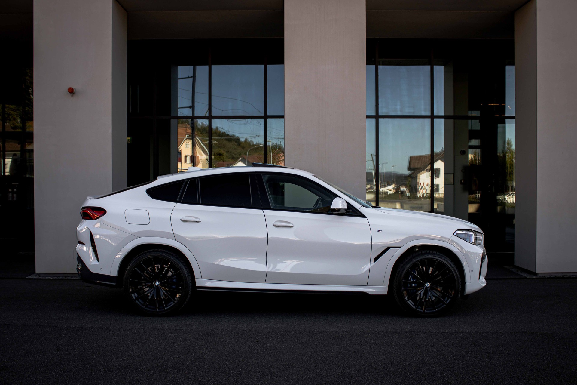 BMW X6 xDrive 48V 40d Steptronic M Sport-image-5