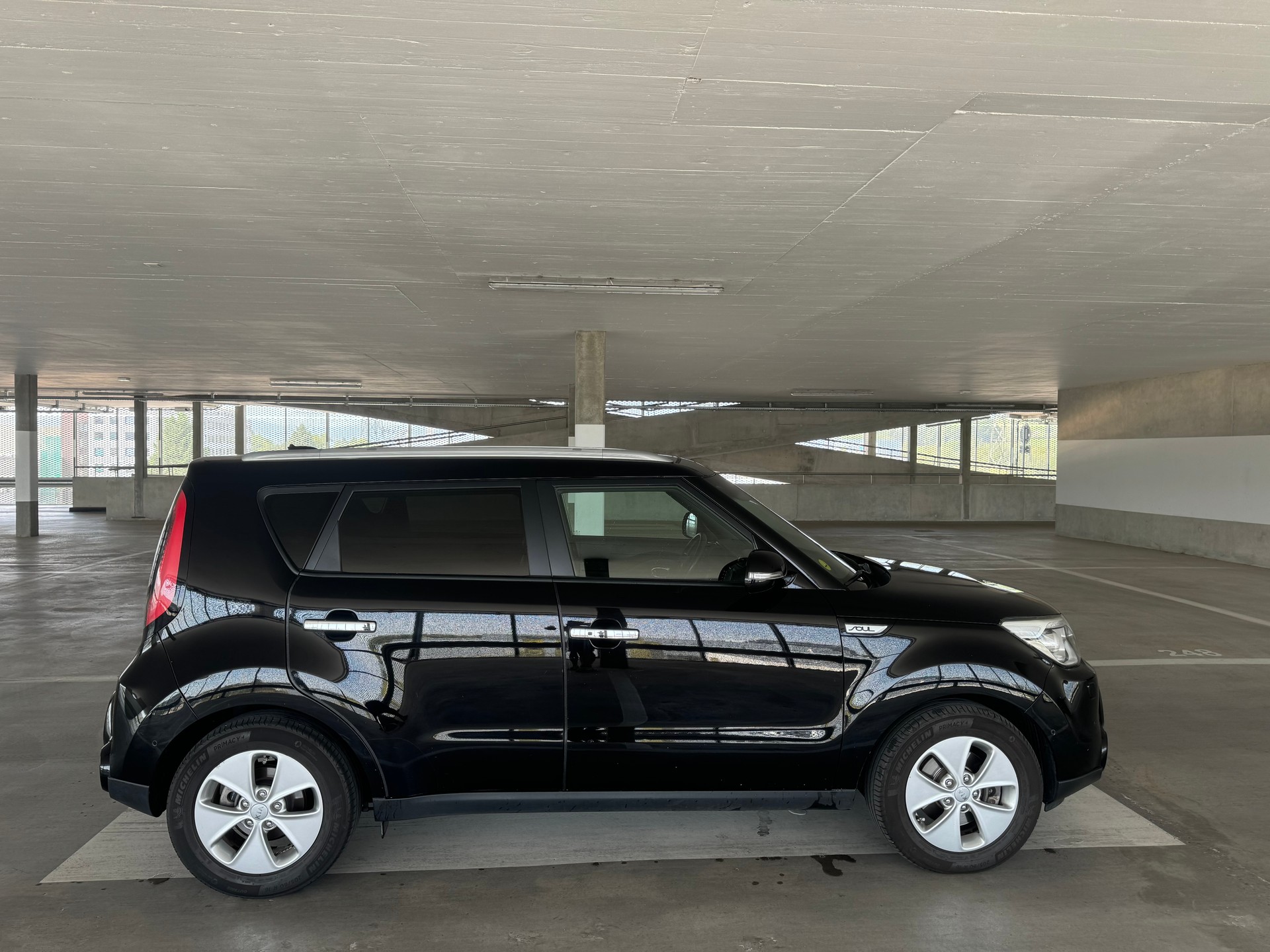 KIA Soul 1.6 CRDi Style Automatic-image-3