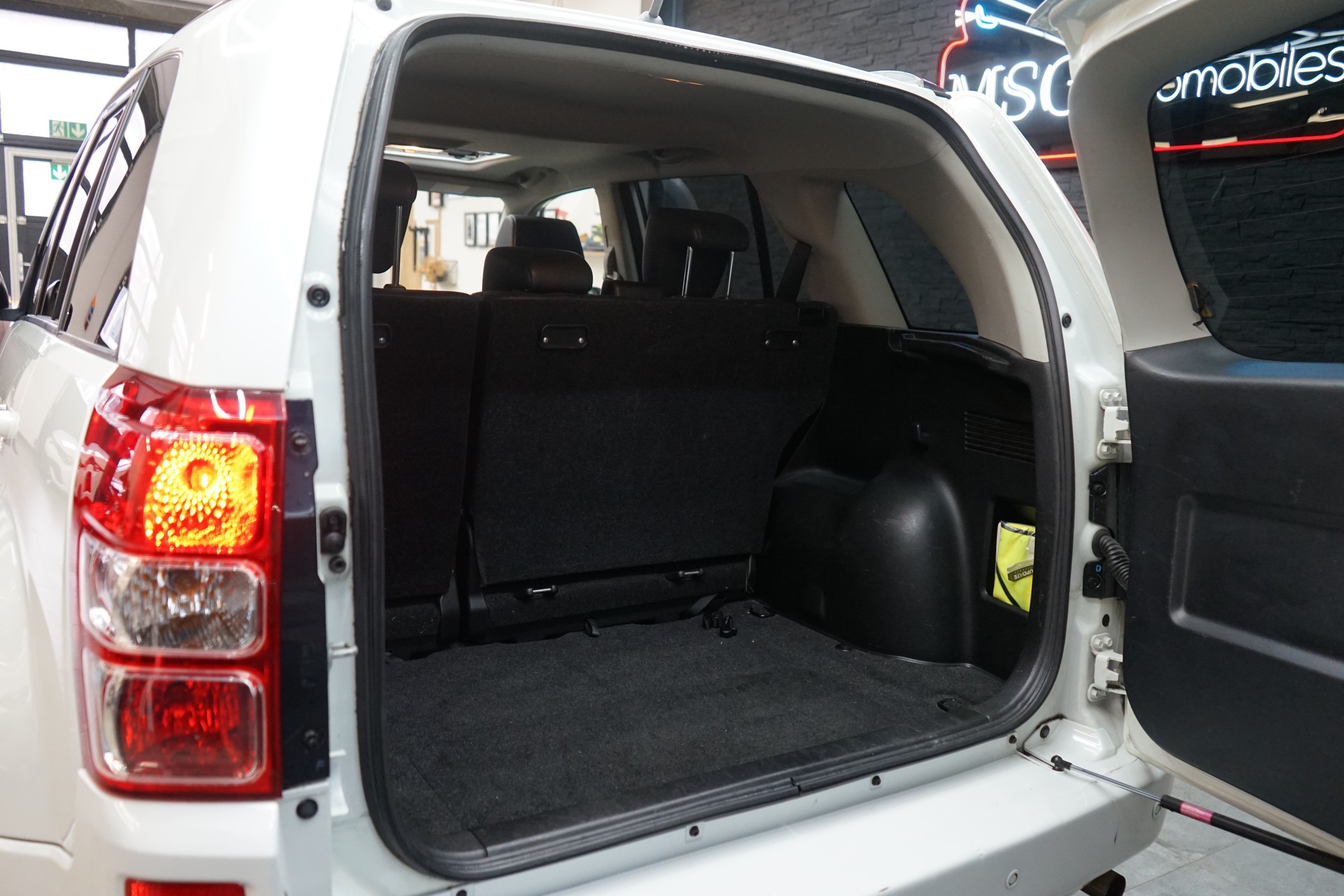SUZUKI Grand Vitara 2.4 16V GL Top-image-16