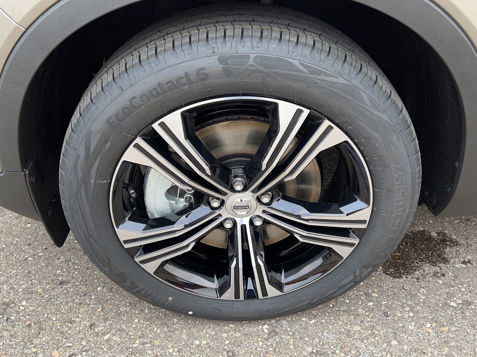VOLVO XC40 1.5 T5 PiH Inscription-image-12