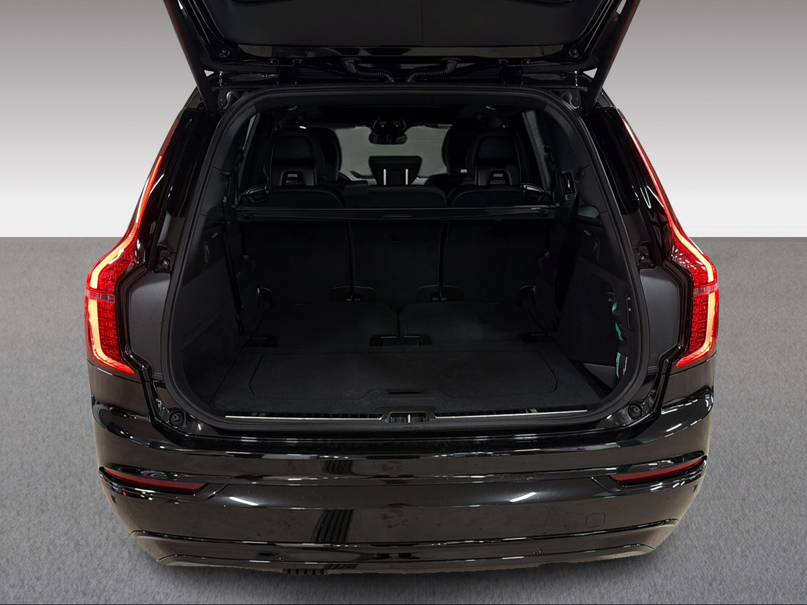 VOLVO XC90 2.0 T8 TE XCLUSIVE Edition Dark eAWD-image-6