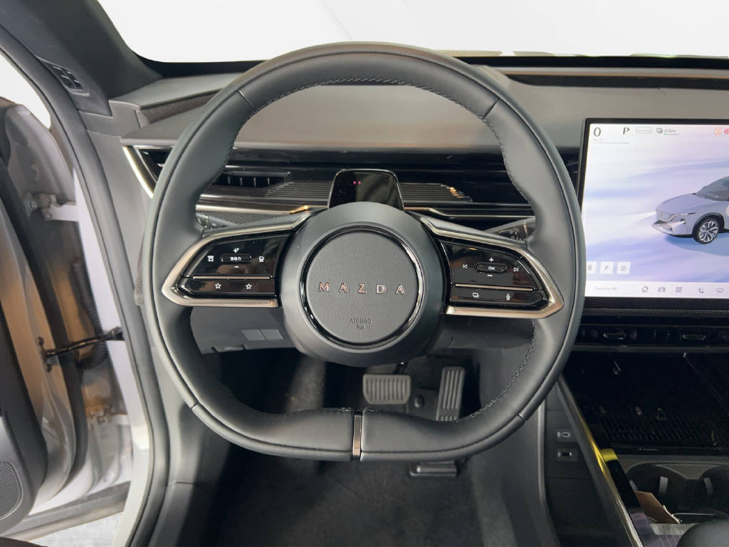 MAZDA CX-6e Takumi BK 21''-image-5