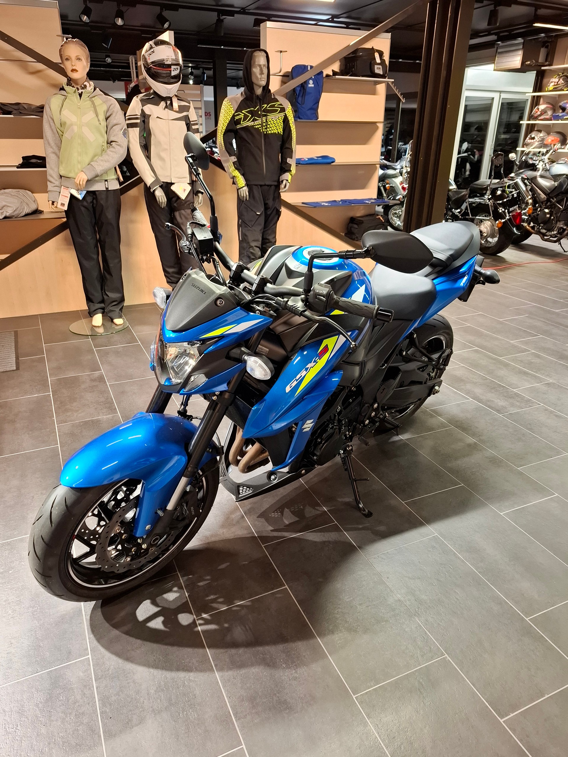 SUZUKI GSX-S 750 ABS-image-2