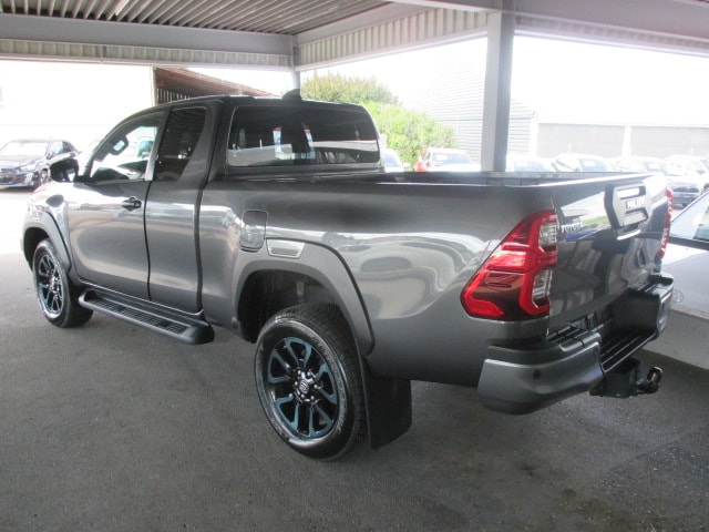 TOYOTA Hilux 2.8D-4D Invincible Extra Cab 4x4 A-image-1
