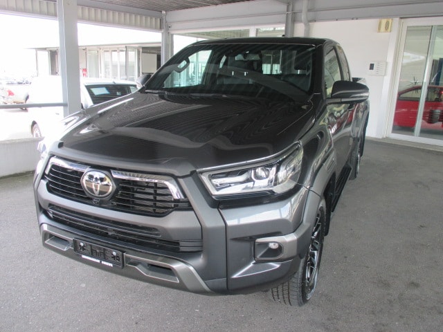 TOYOTA Hilux 2.8D-4D Invincible Extra Cab 4x4 A