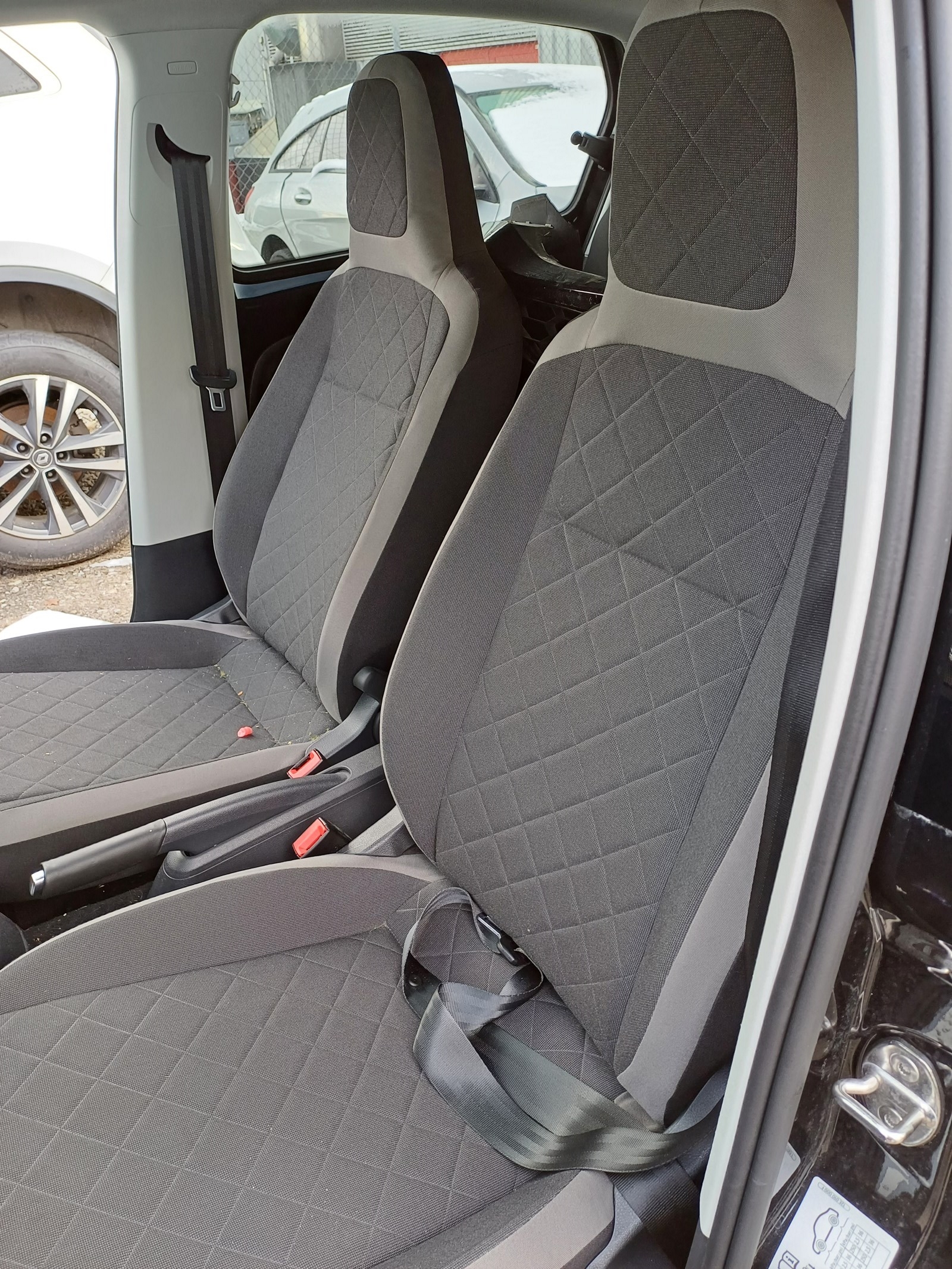 VW e-Up-image-8
