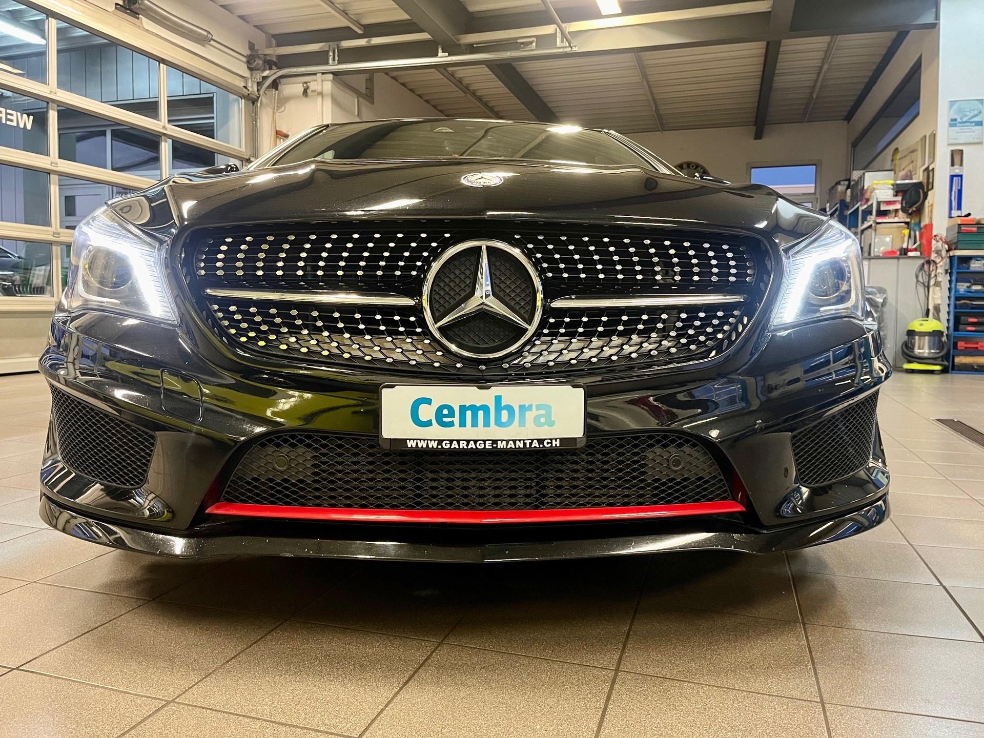 MERCEDES-BENZ CLA Shooting Brake 250 Sport 7G-DCT 4Matic-image-5