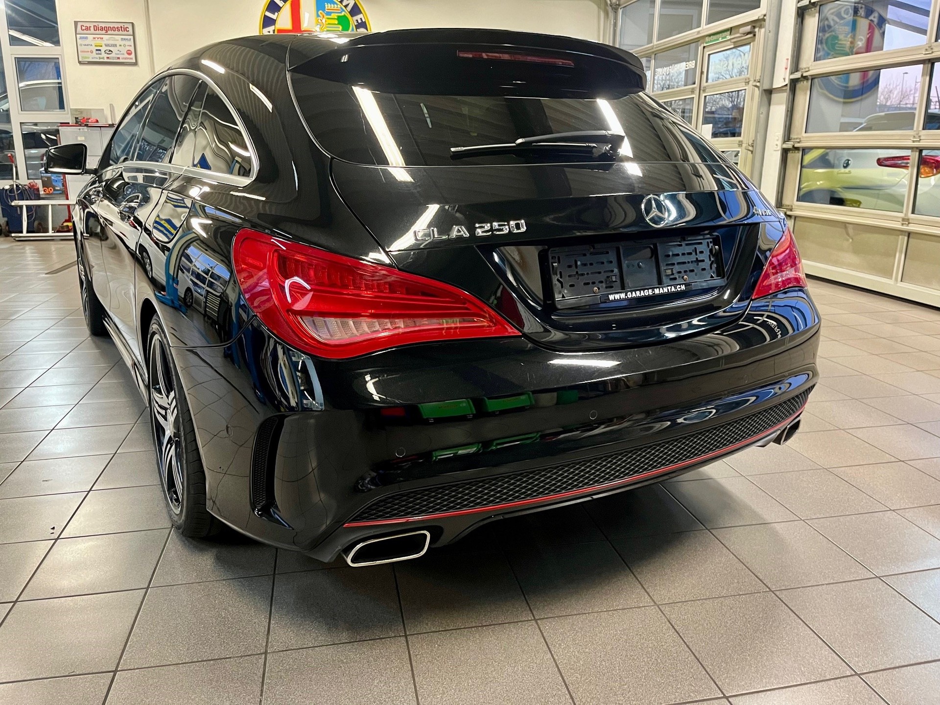 MERCEDES-BENZ CLA Shooting Brake 250 Sport 7G-DCT 4Matic-image-7