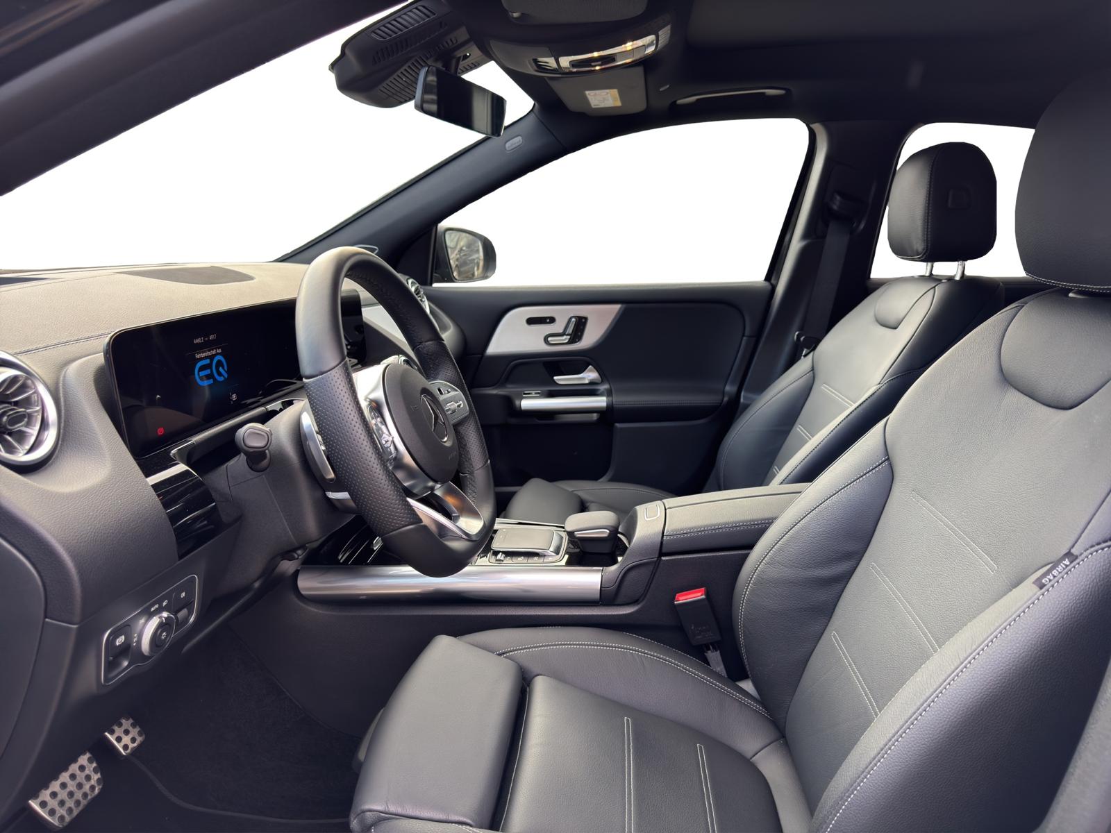 MERCEDES-BENZ EQA 300 AMG Line 4Matic-image-8