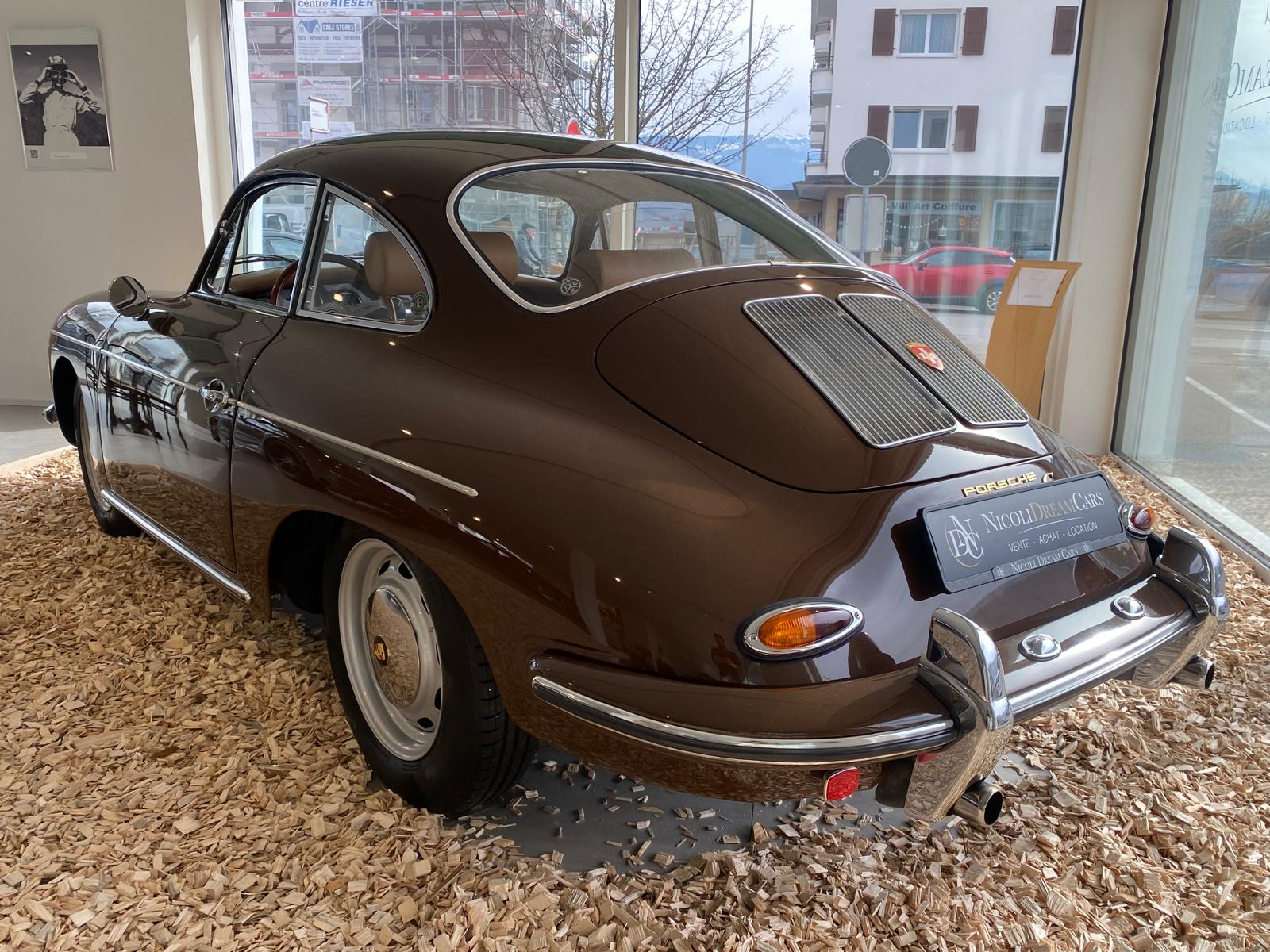 PORSCHE 356 C-showroom-element-3