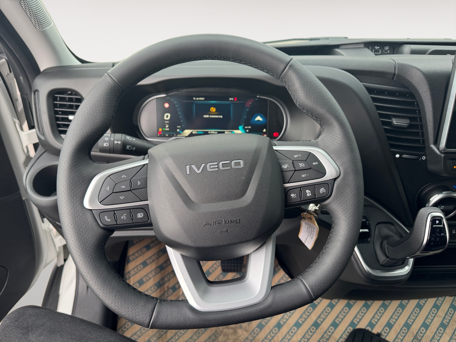 IVECO Iveco Daily 35S18HA8V Kastenwagen-image-8