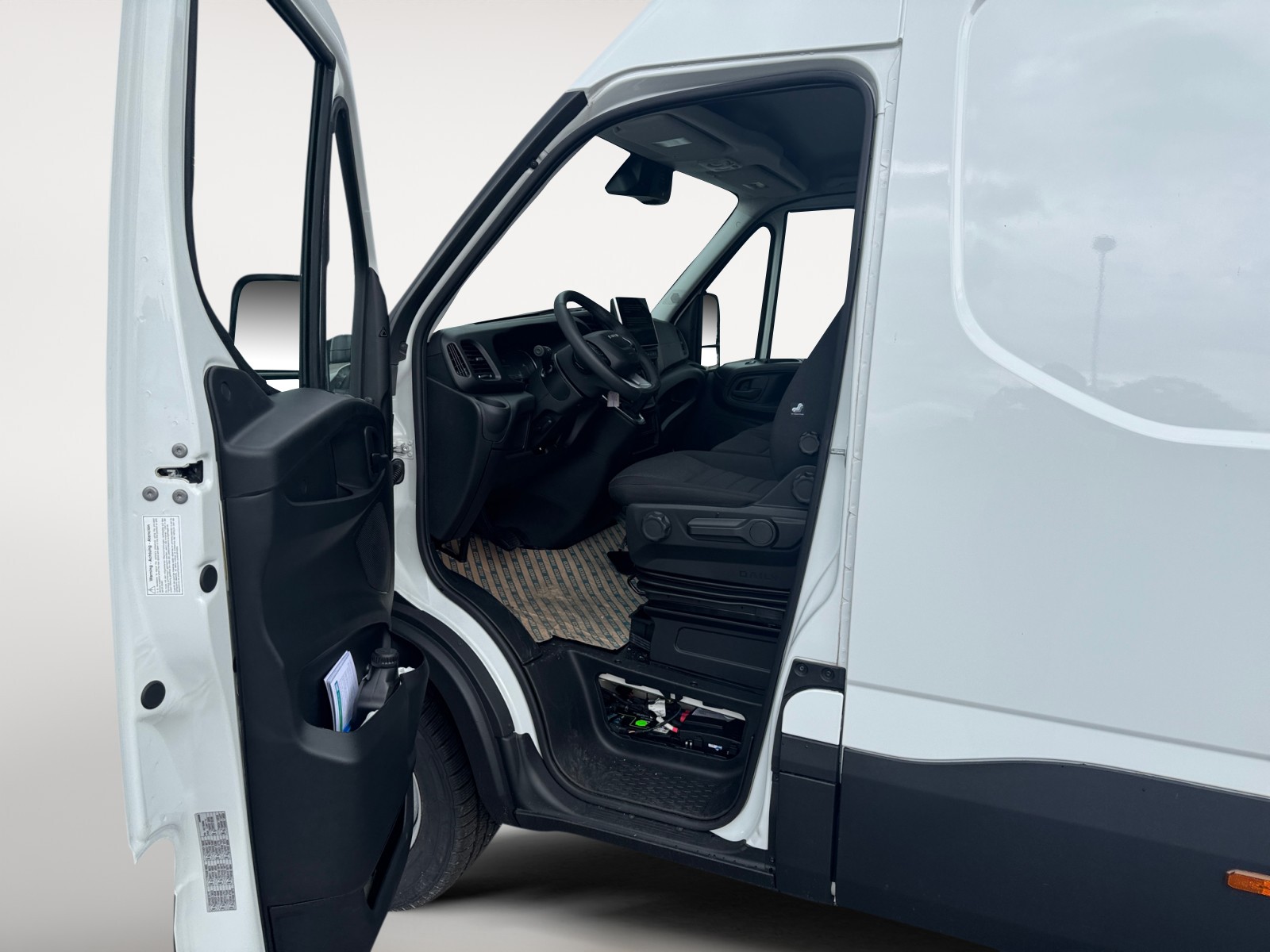 IVECO Iveco Daily 35S18HA8V Kastenwagen-image-7