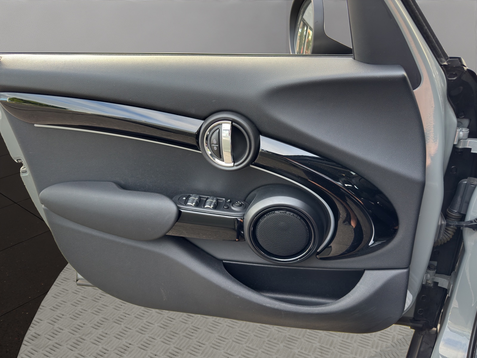 MINI Cooper Steptronic DKG-image-11