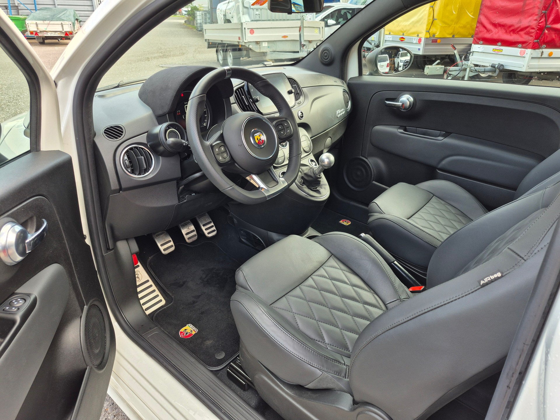 FIAT 595C 1.4 16V Turbo Abarth 595 Turismo-image-8
