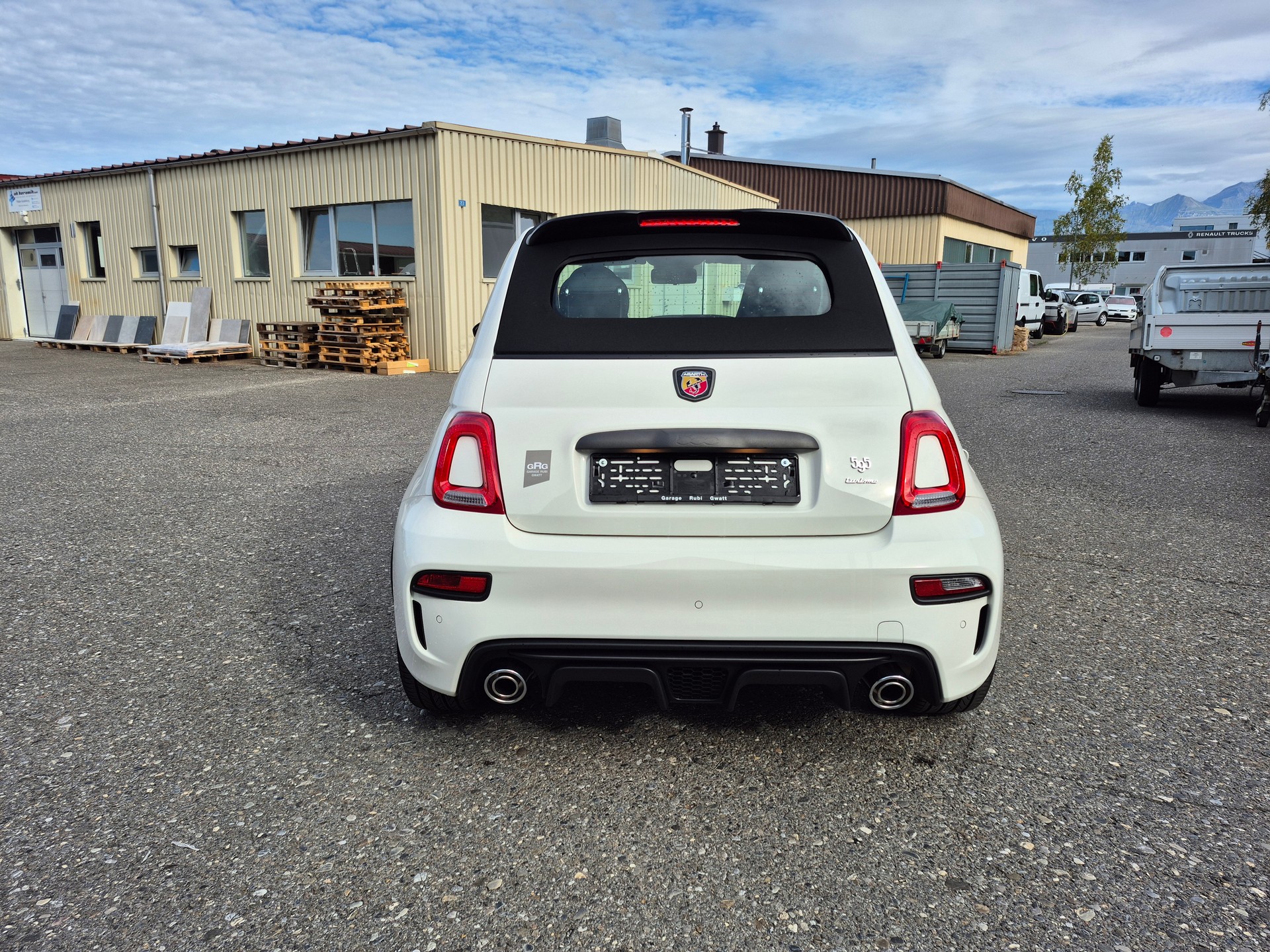 FIAT 595C 1.4 16V Turbo Abarth 595 Turismo-image-5