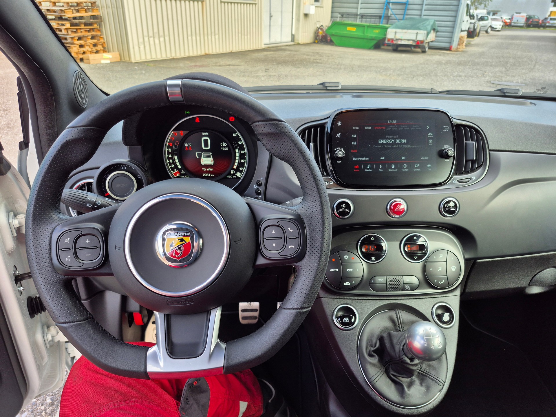 FIAT 595C 1.4 16V Turbo Abarth 595 Turismo-image-11