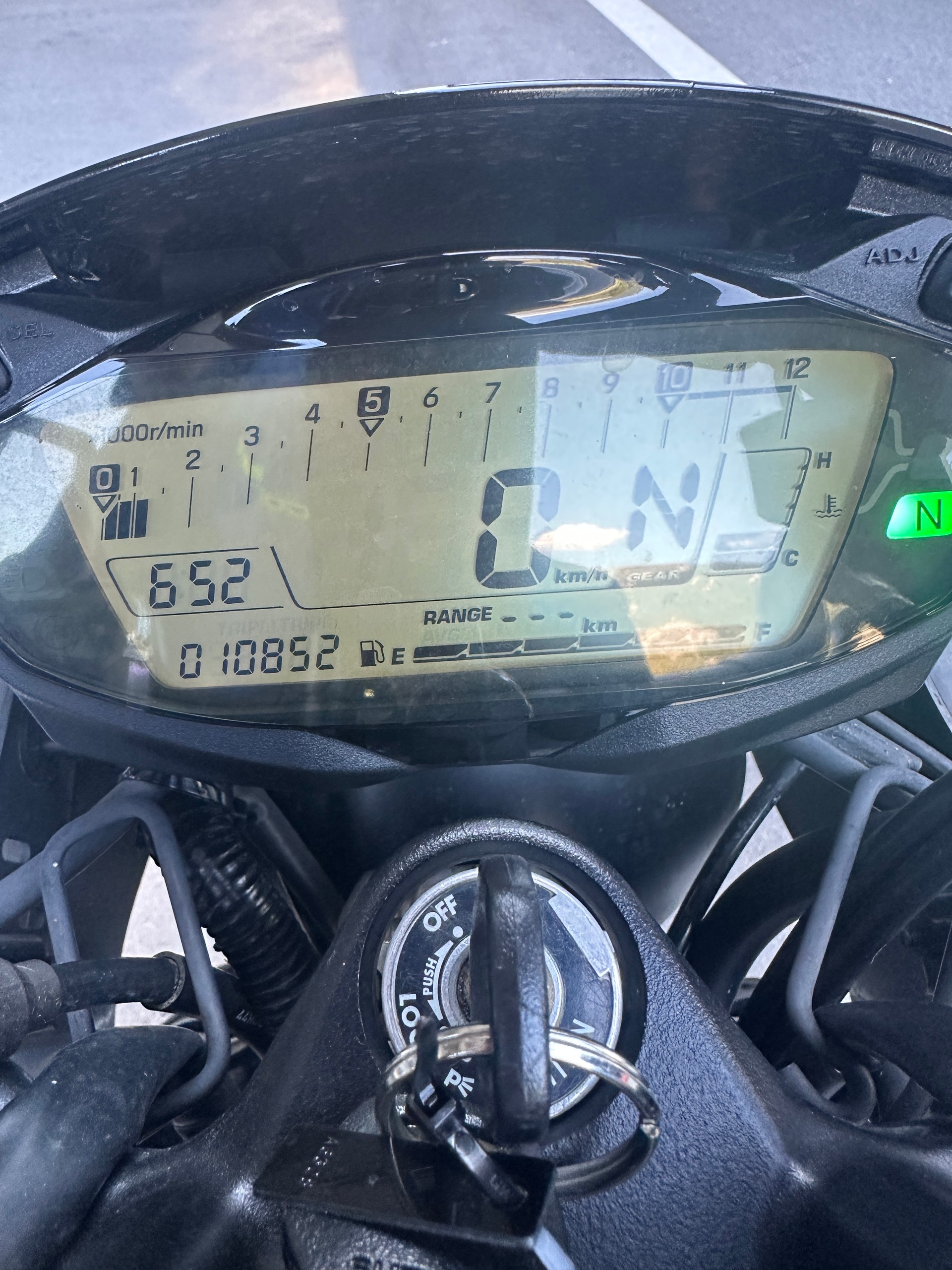 SUZUKI SV 650 XA ABS L8-image-3