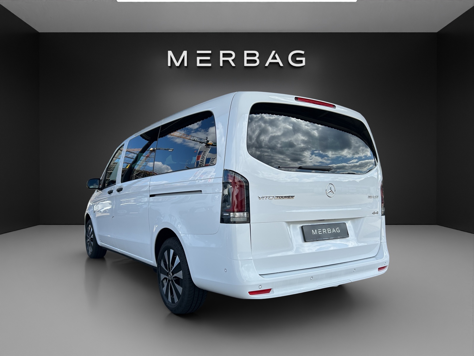 MERCEDES-BENZ Vito 116 CDI Lang Tourer 9G-Tronic 4M Select-image-3