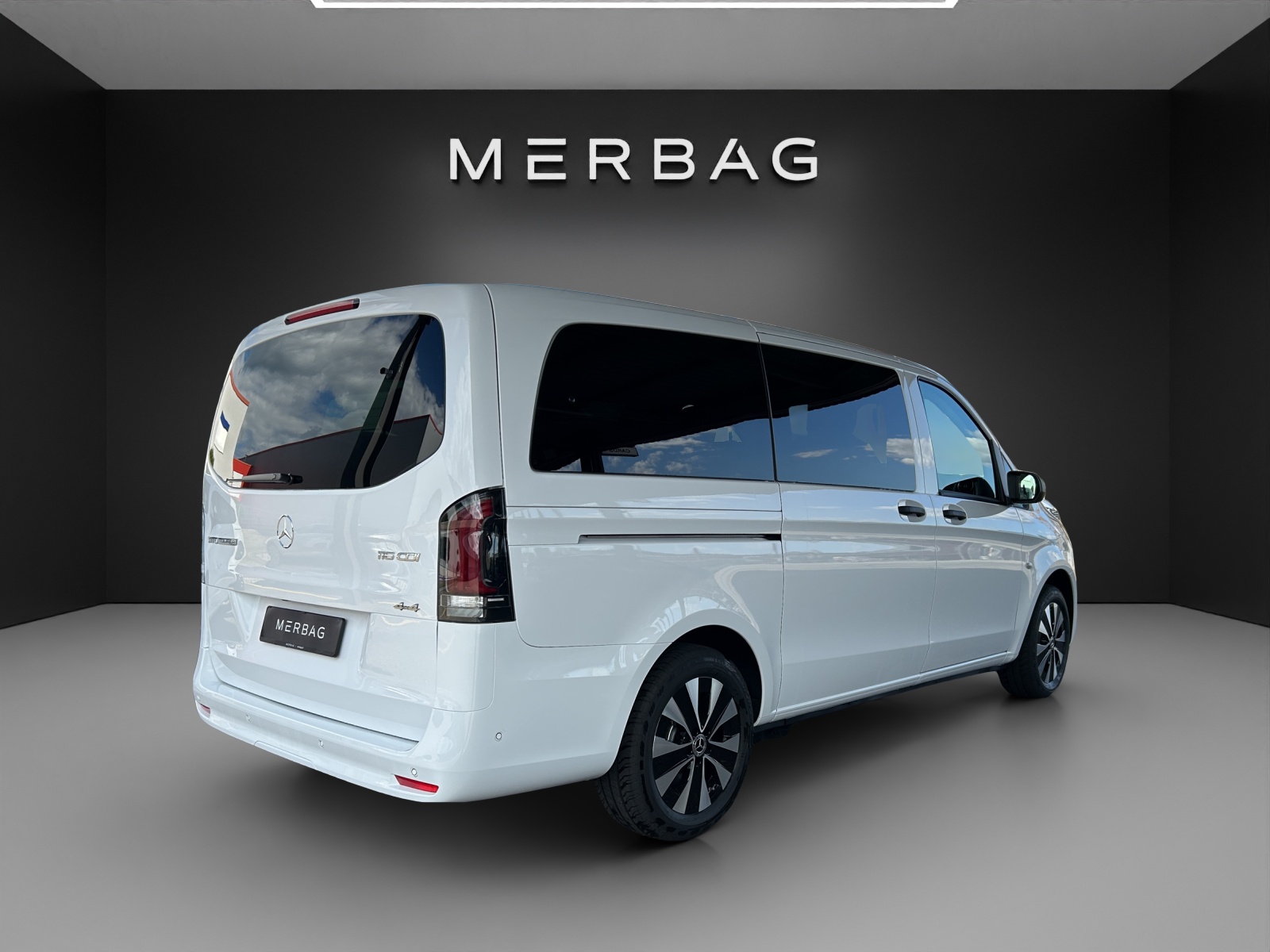 MERCEDES-BENZ Vito 116 CDI Lang Tourer 9G-Tronic 4M Select-image-5