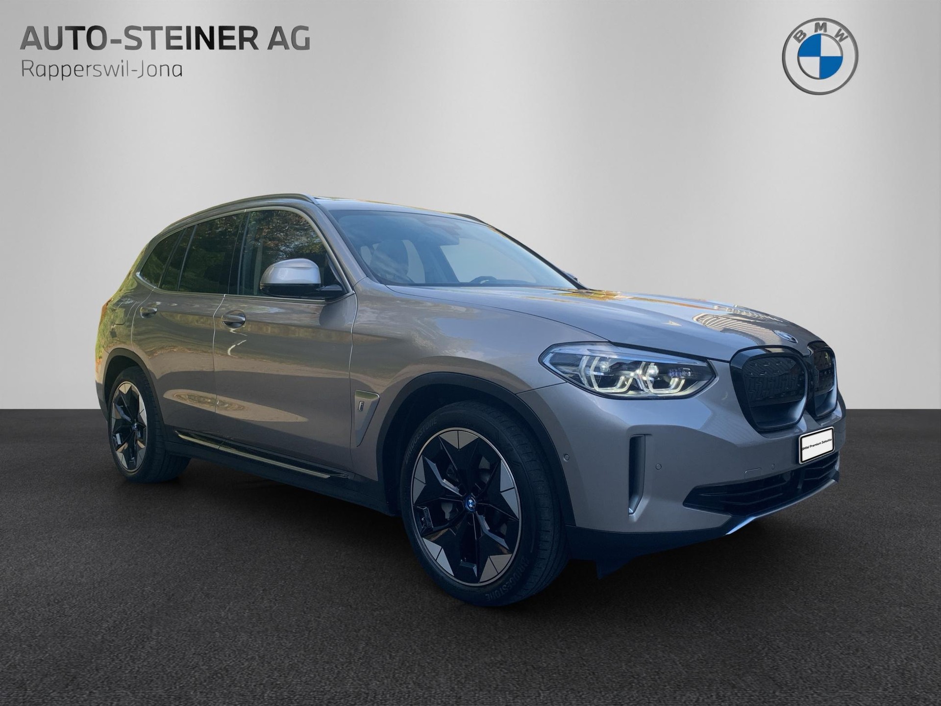 BMW iX3 Impressive-image-6