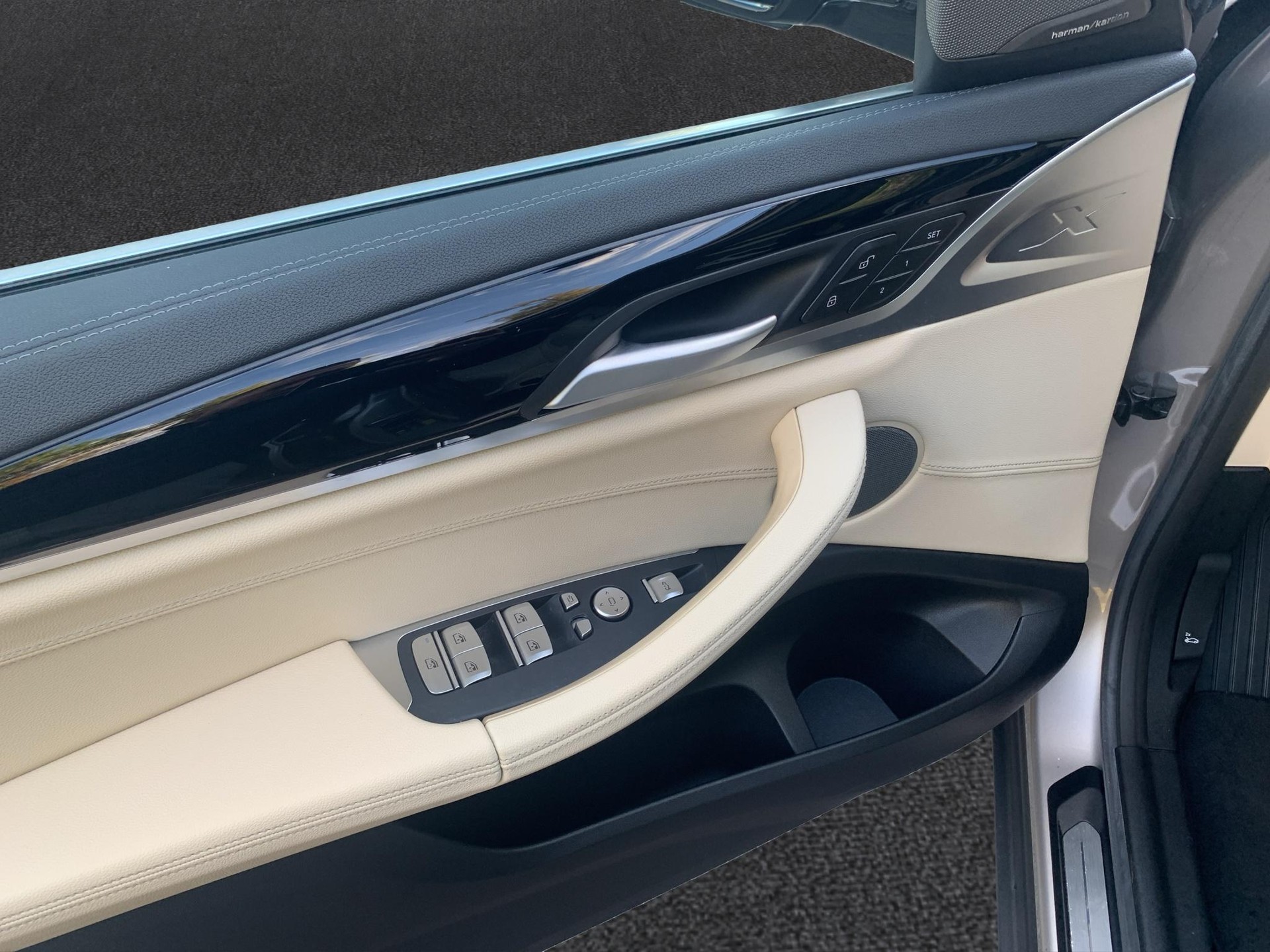 BMW iX3 Impressive-image-10