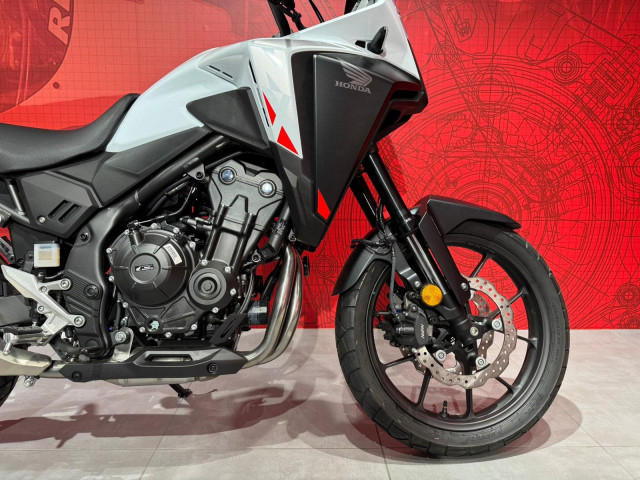 HONDA NX 500 *Pearl Horizon White**Neufahrzeug*-showroom-element-2