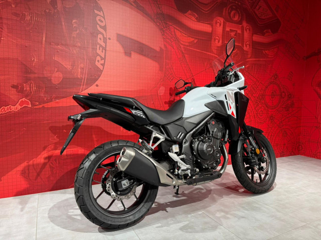 HONDA NX 500 *Pearl Horizon White**Neufahrzeug*-showroom-element-1