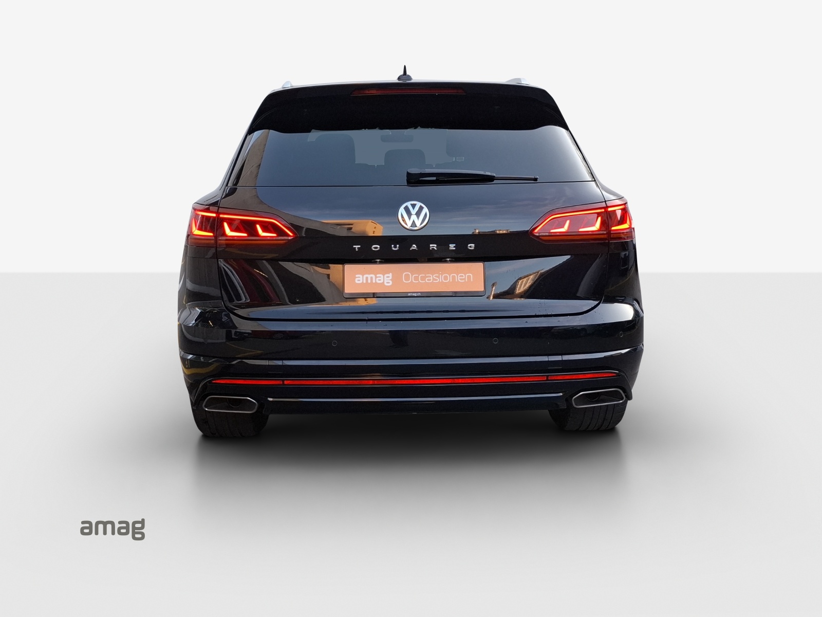 VW Touareg 3.0 TSI R-Line Tiptronic-showroom-element-3