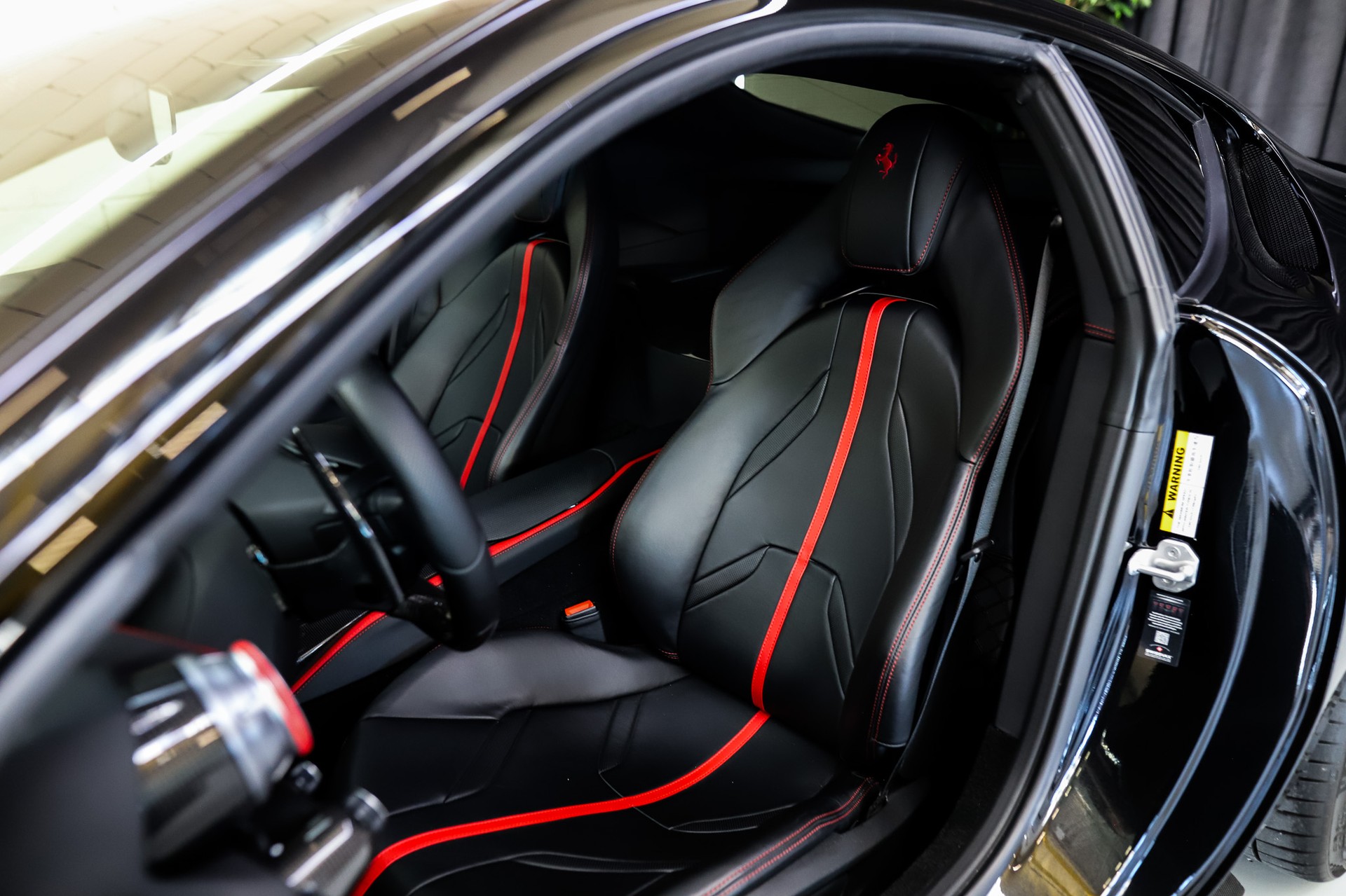 FERRARI 812 Superfast Batmans Batmobil-image-11