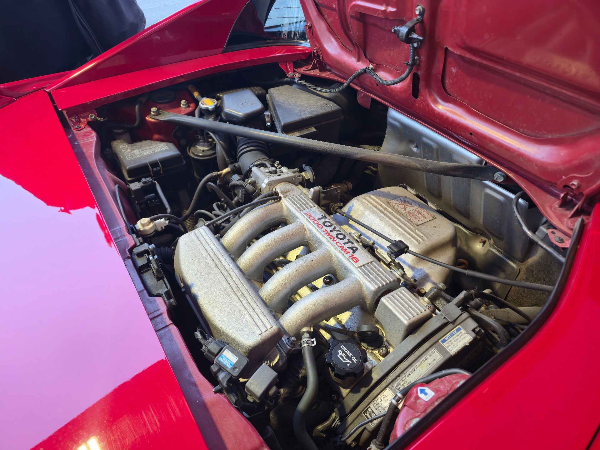 TOYOTA MR2 2.0-showroom-element-3