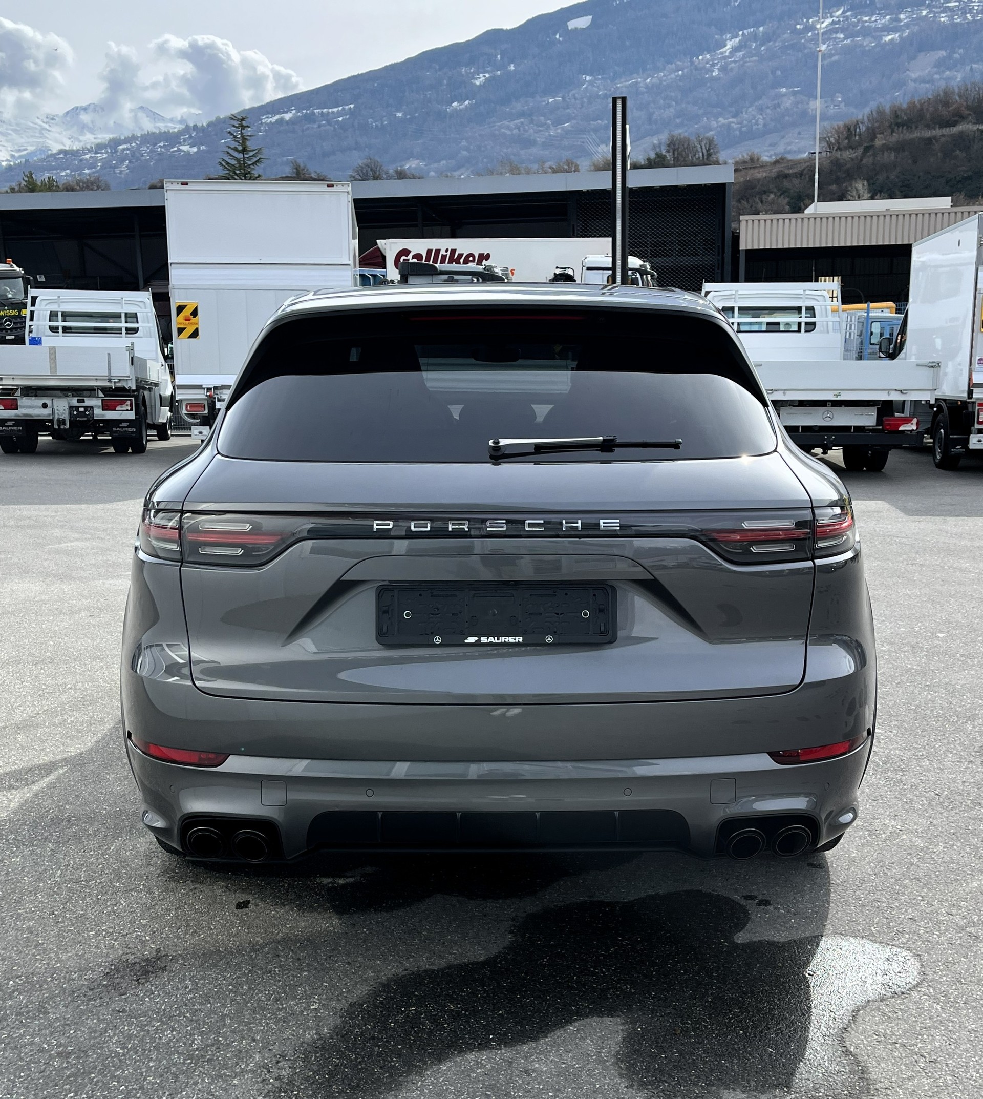 PORSCHE Cayenne S-image-5