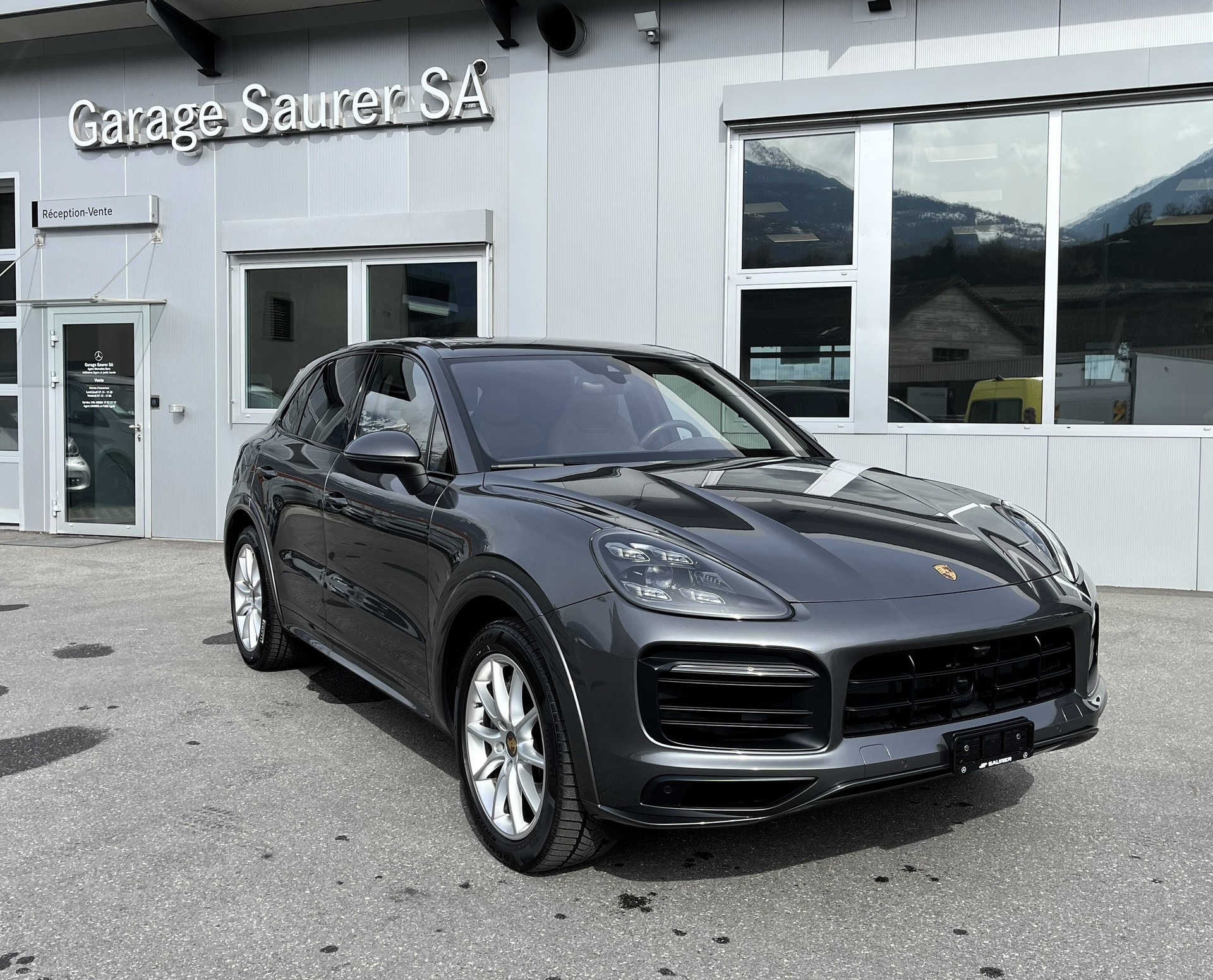 PORSCHE Cayenne S