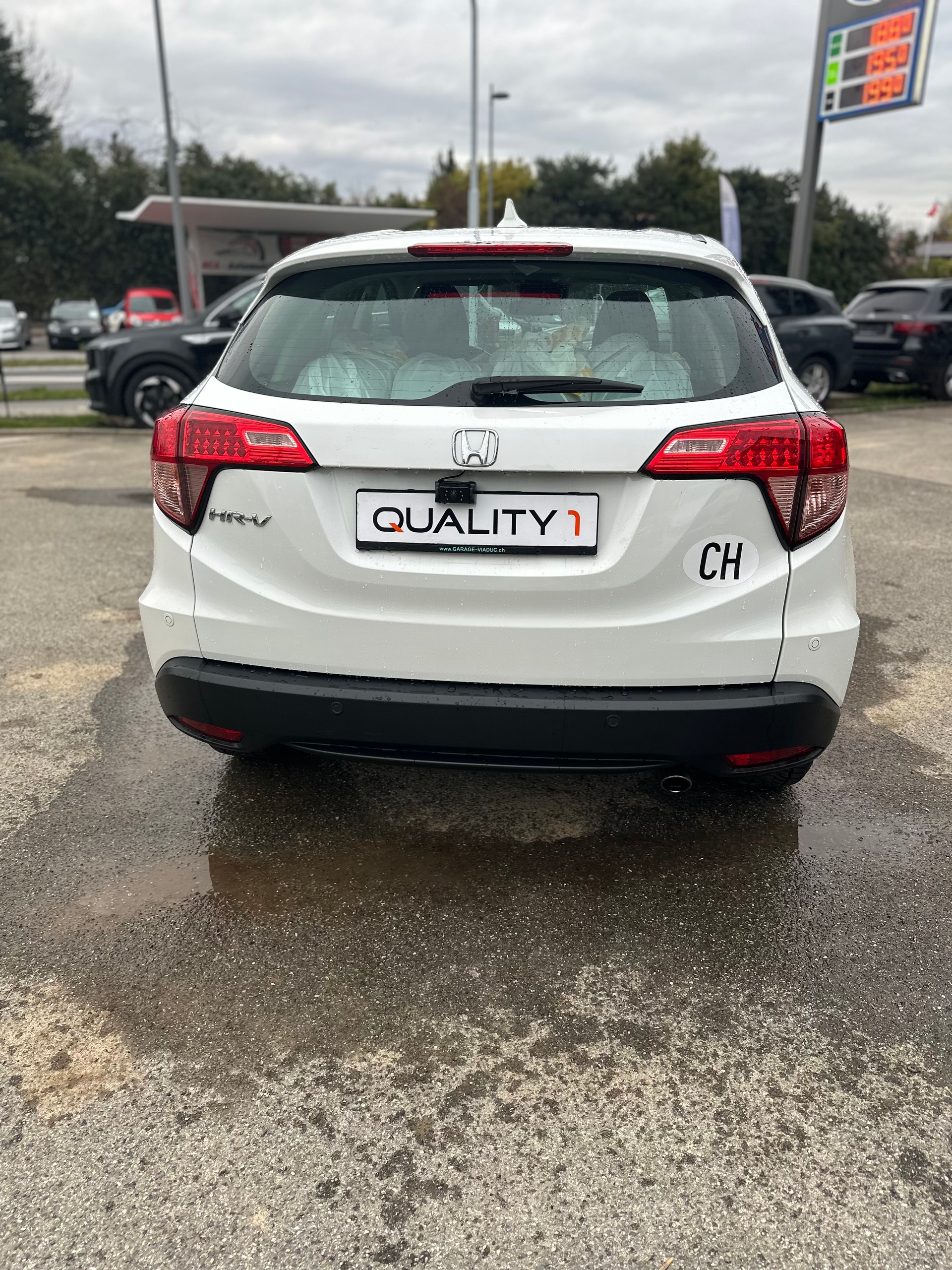 HONDA HR-V 1.5i-VTEC Elegance CVT-image-4