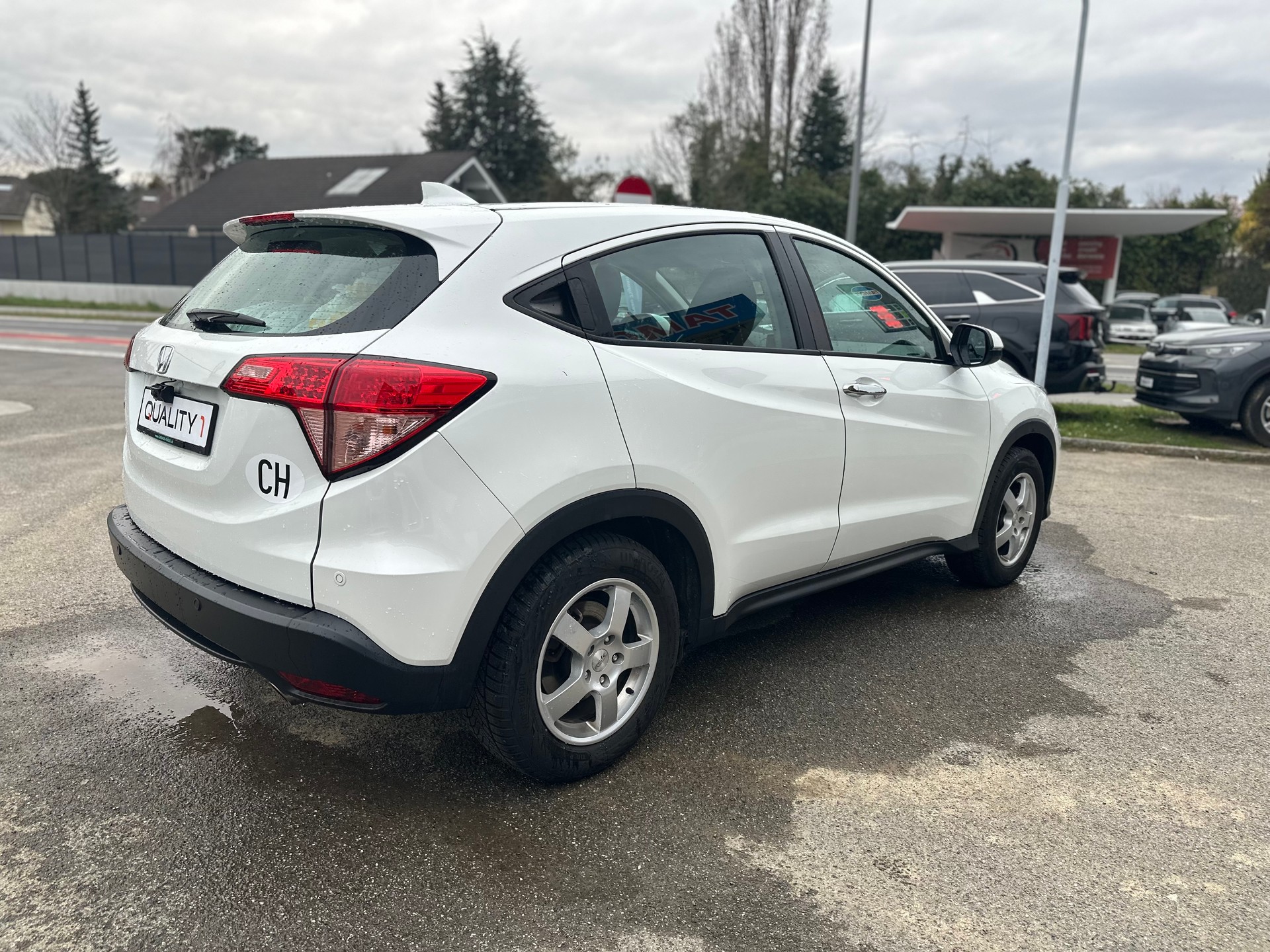 HONDA HR-V 1.5i-VTEC Elegance CVT-image-3