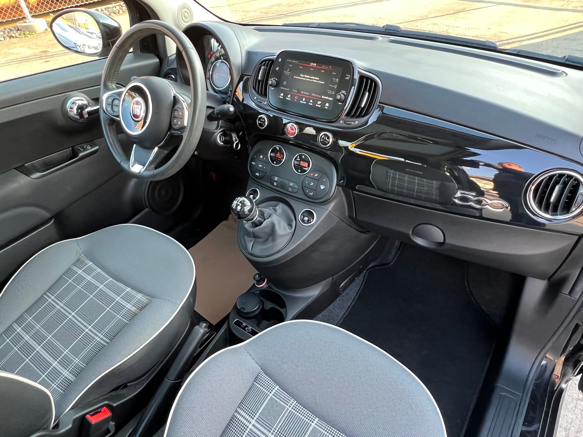 FIAT 500 0.9 Twinair Lounge *** Klima * Glasdach * 8 fachbereift * frisch ab MFK * 1 Jahr Garantie möglich ***-image-13