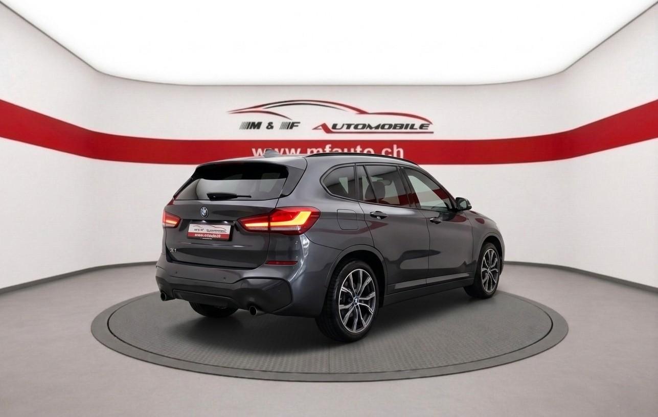 BMW X1 25e xDrive-showroom-element-3