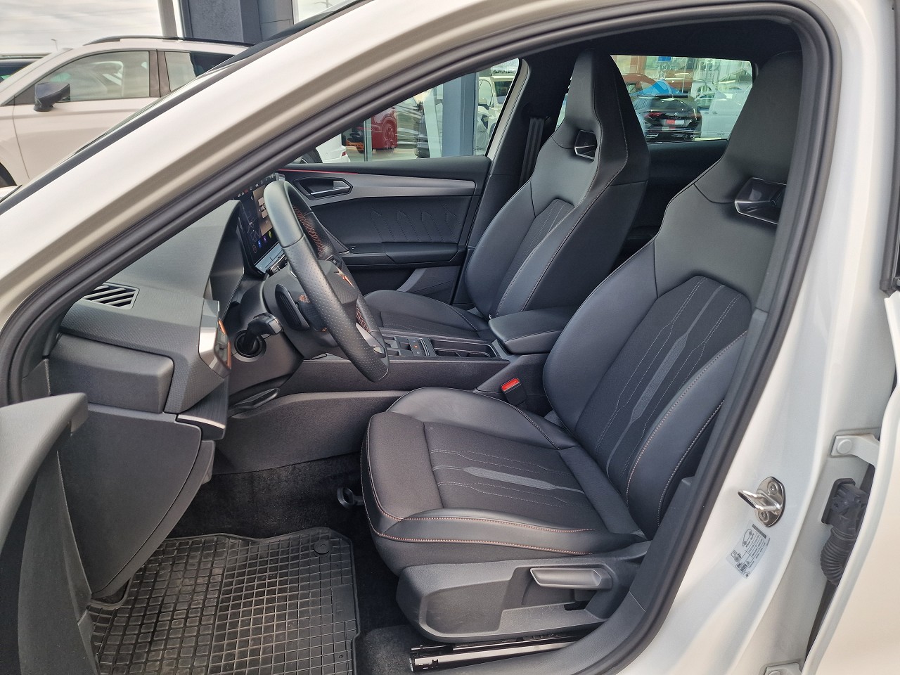 CUPRA LEON ST 2.0 TSI VZ DSG 4Drive-image-9