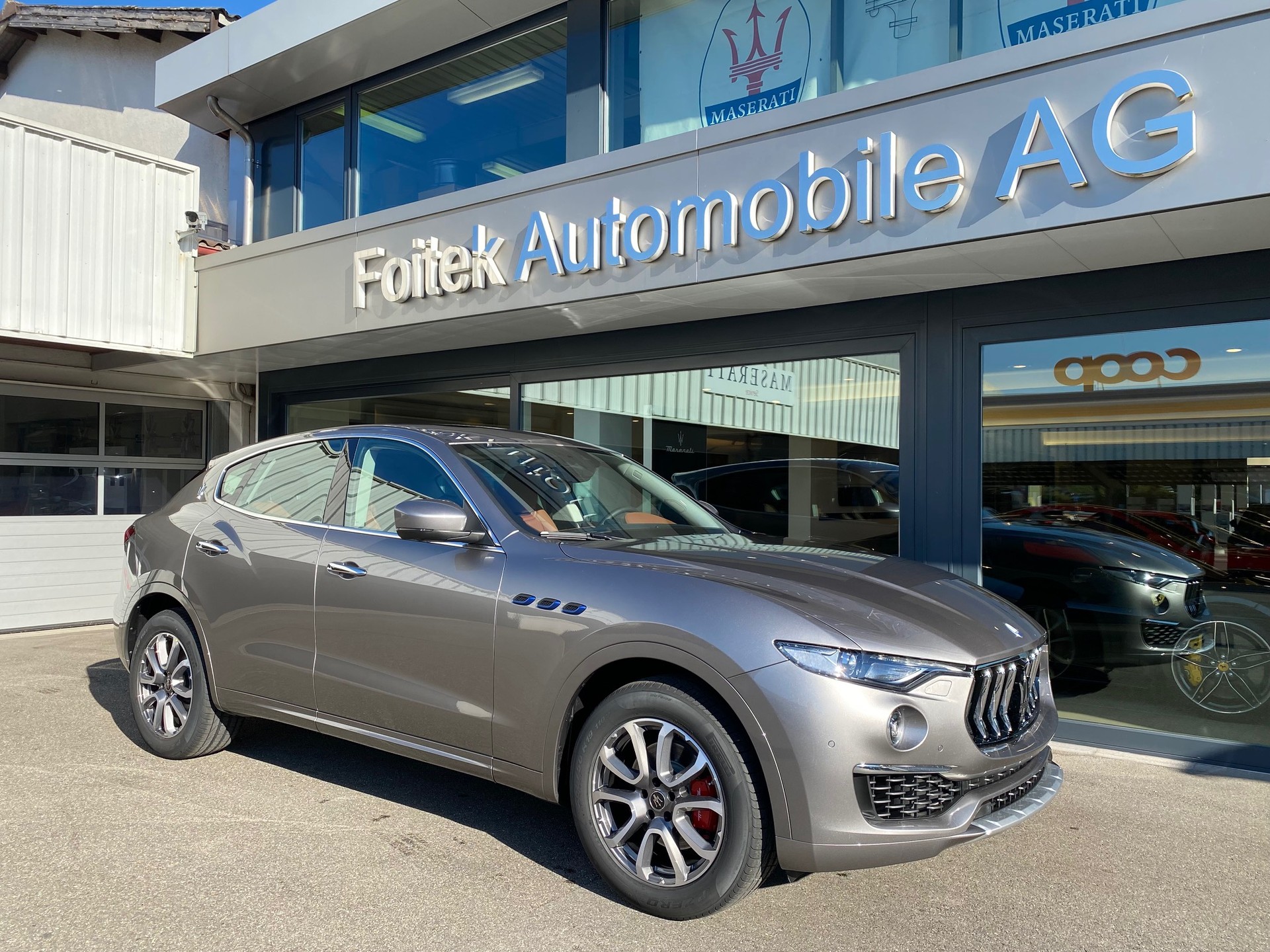 MASERATI Levante 2.0 MHEV GTHybrid-showroom-element-2