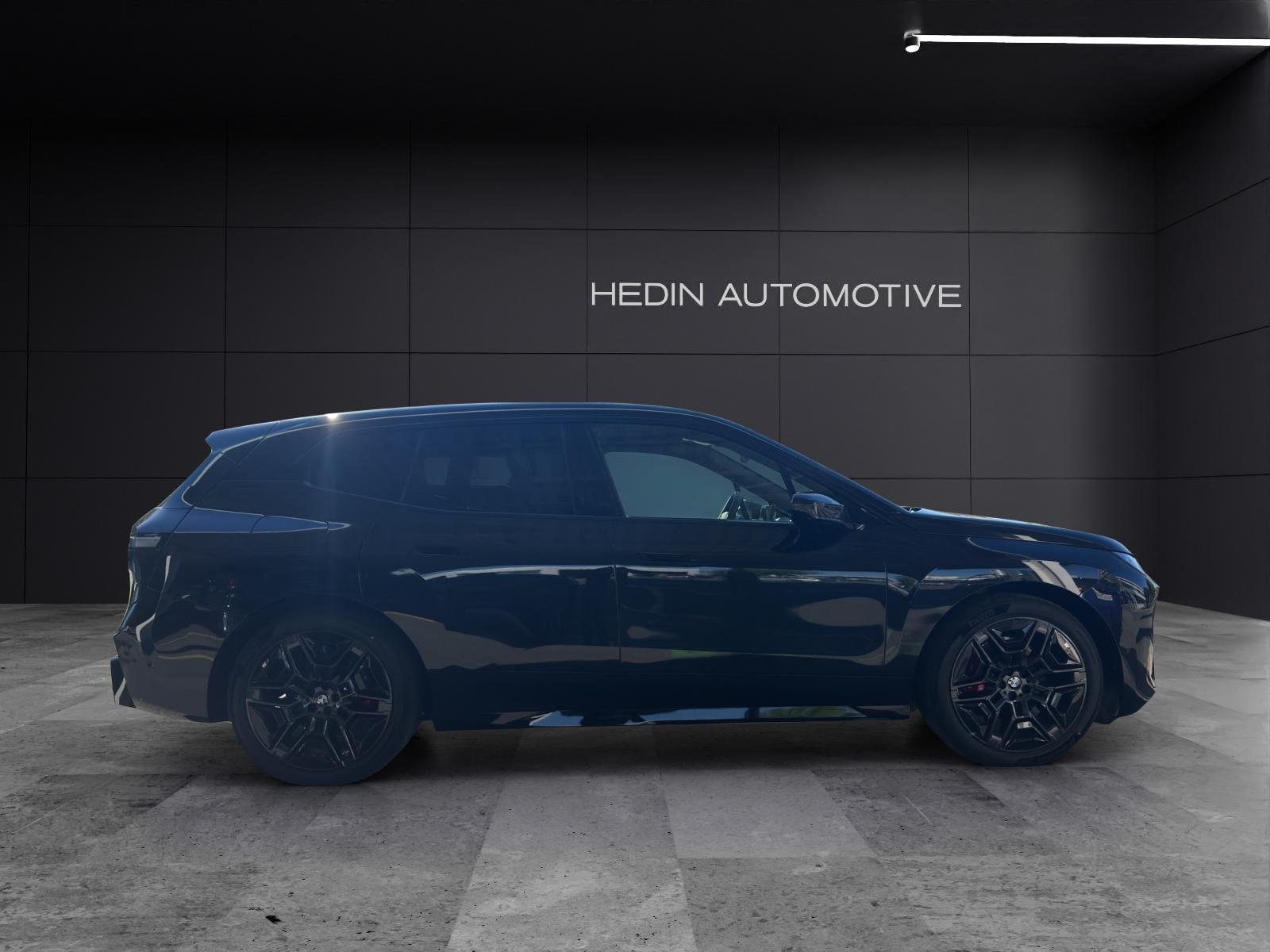 BMW iX xDrive60-image-4