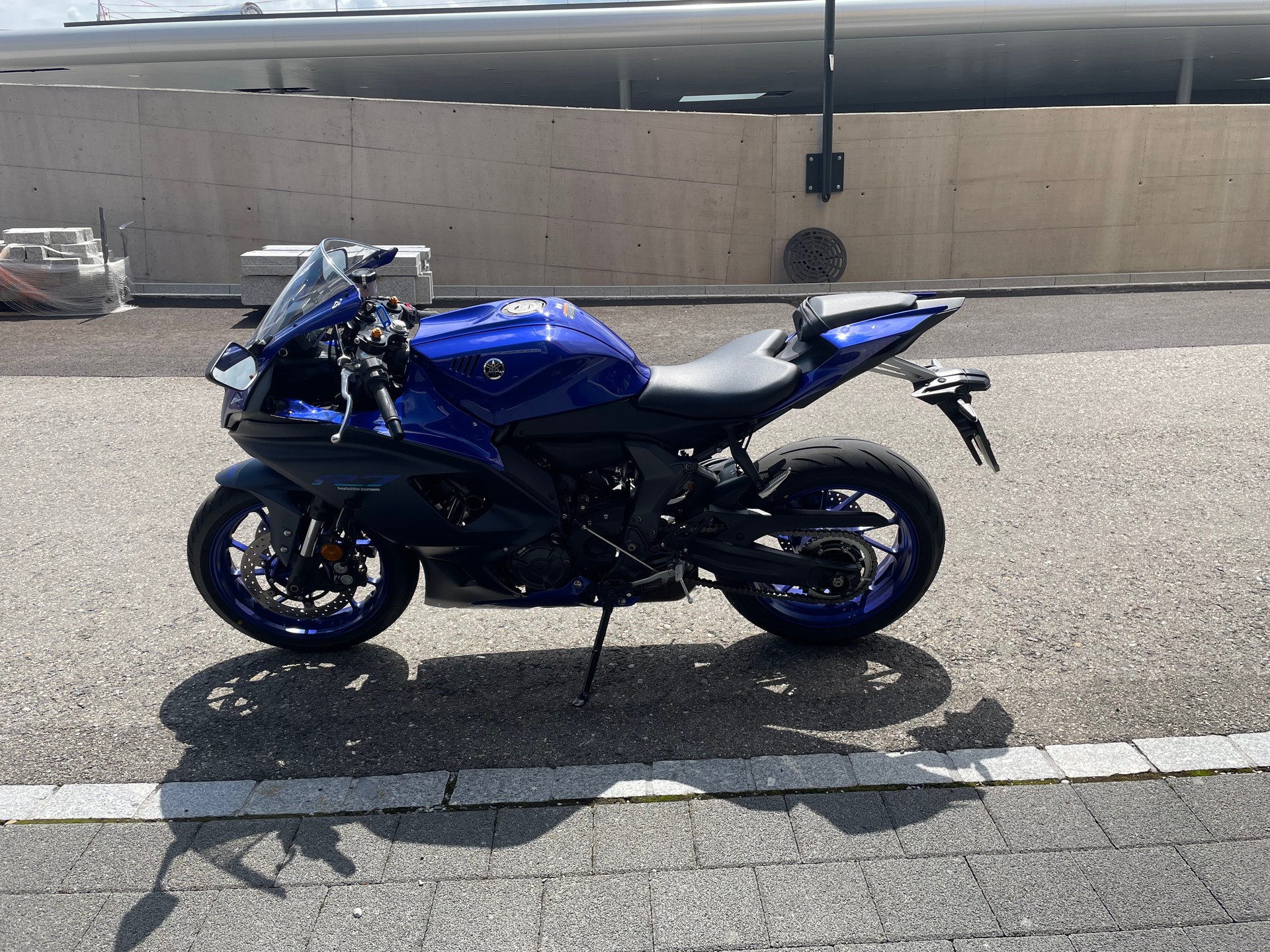 YAMAHA YZF-R7-image-5