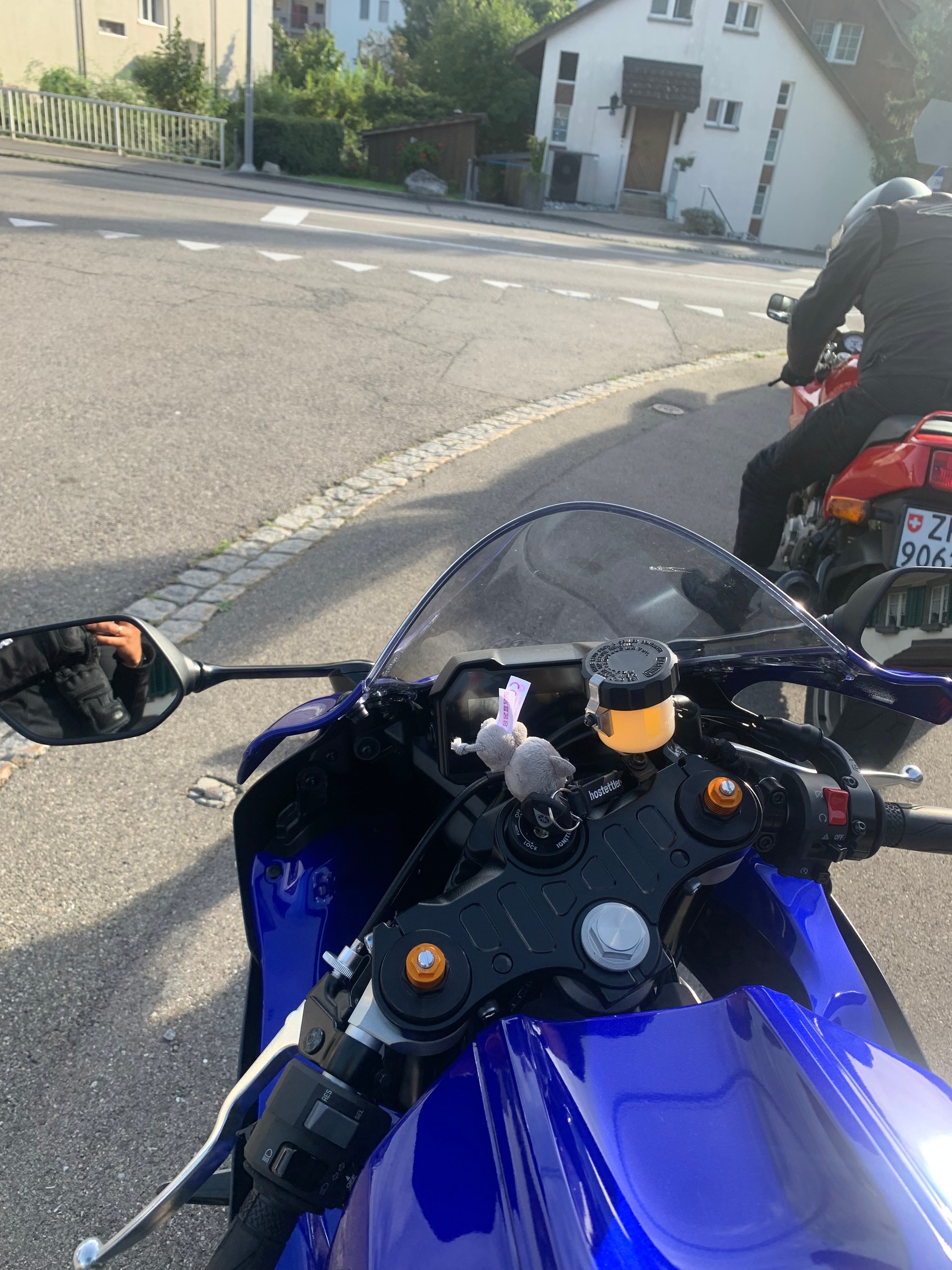 YAMAHA YZF-R7-image-2
