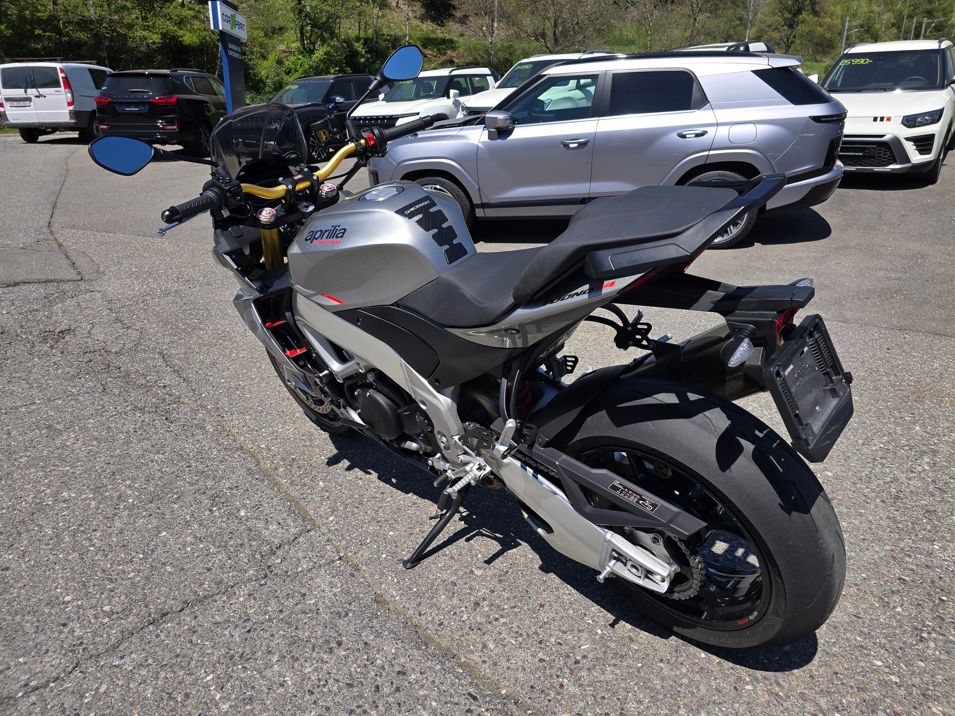 APRILIA Tuono V4 1100-image-3