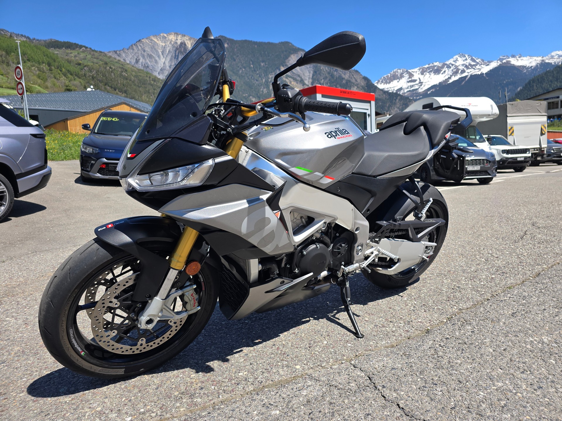 APRILIA Tuono V4 1100-image-4