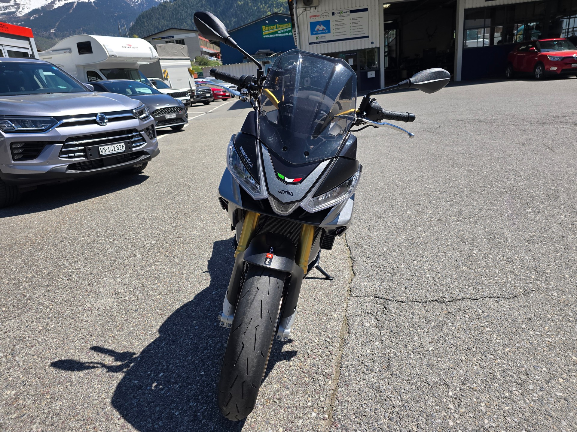 APRILIA Tuono V4 1100-image-5